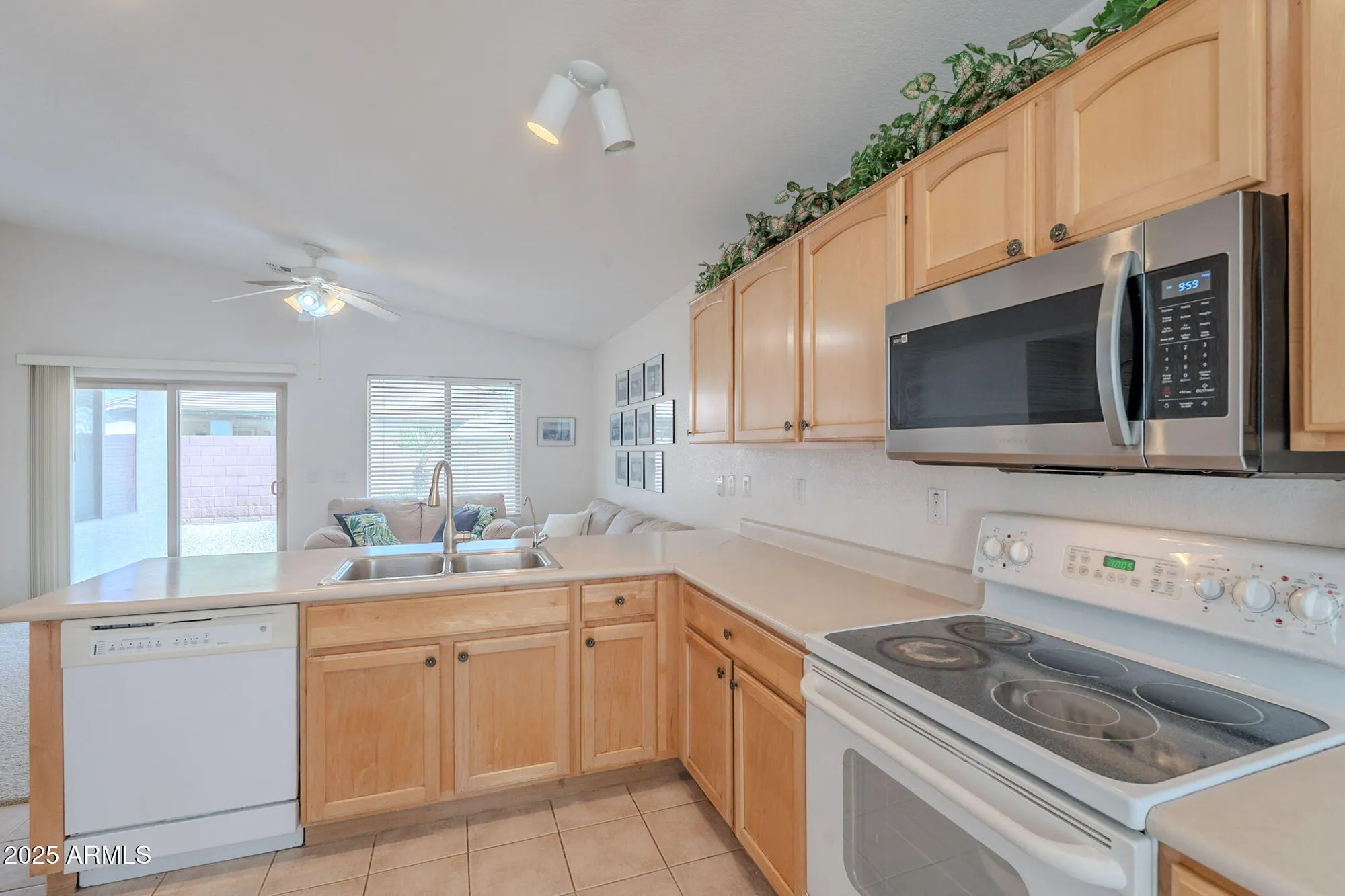 Property Slideshow image 12 of 46 | 3004 e firestone dr, Chandler, AZ, 85249