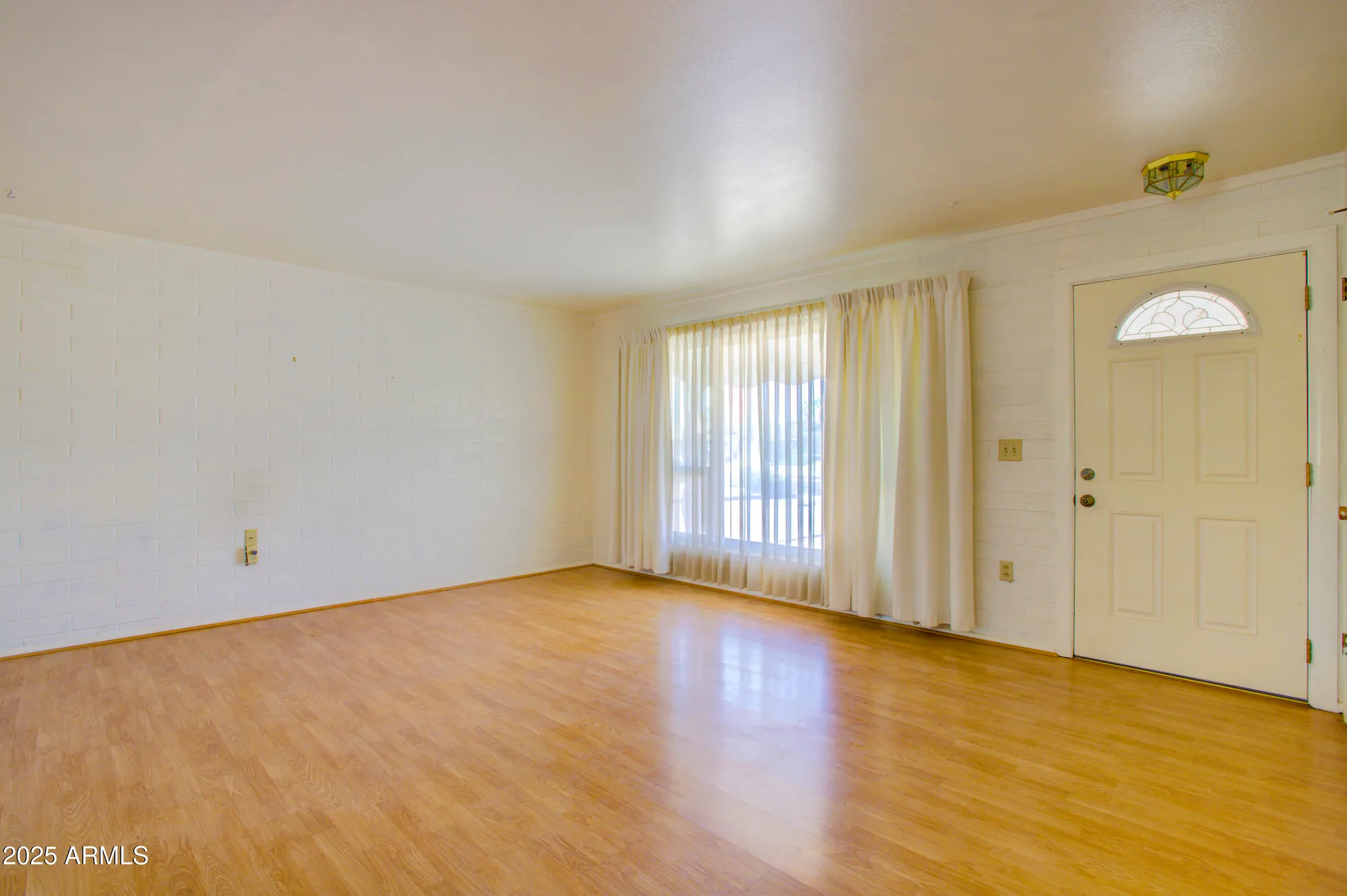 Property Slideshow image 5 of 30 | 10635 n 103rd ave, Sun City, AZ, 85351