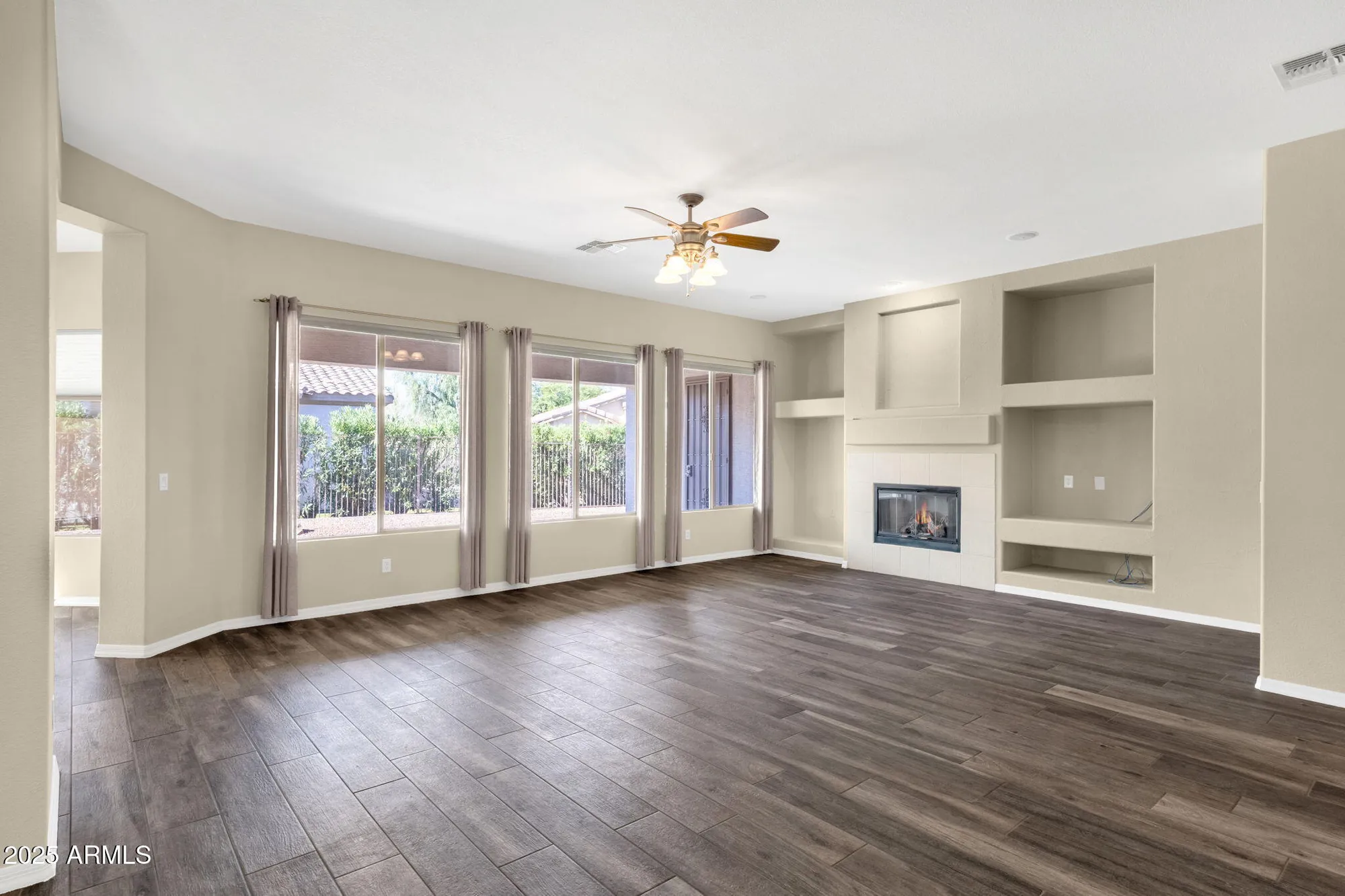 Property Slideshow image 7 of 37 | 4735 e azalea dr, Gilbert, AZ, 85298