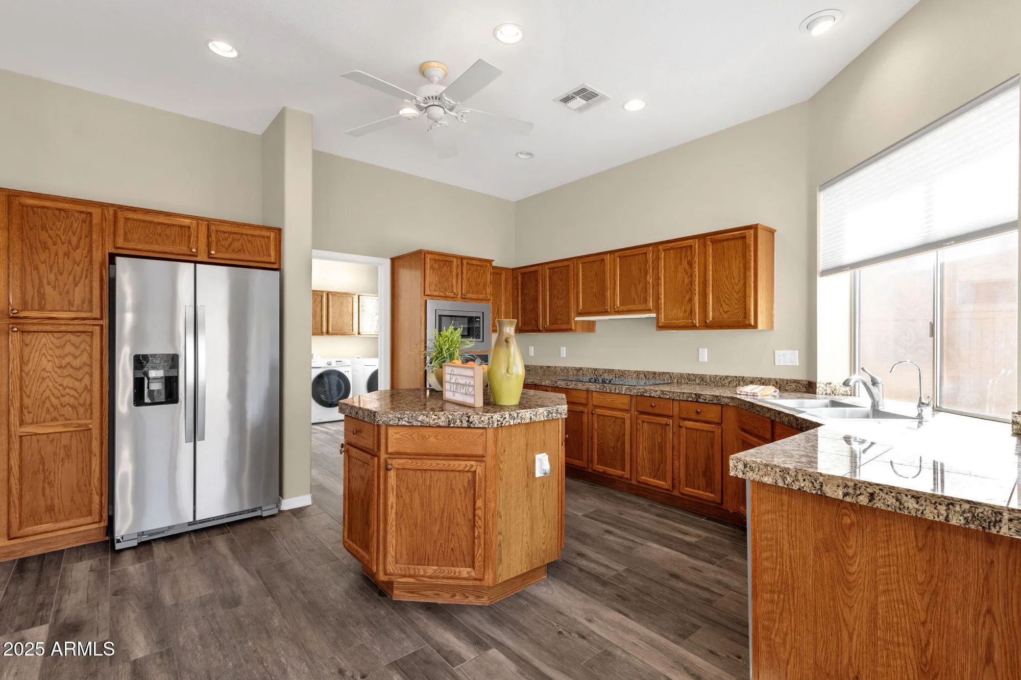 Property Slideshow image 15 of 37 | 4735 e azalea dr, Gilbert, AZ, 85298