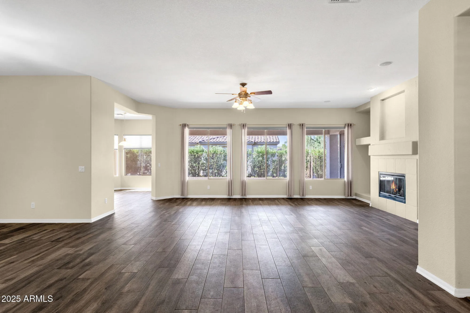 Property Slideshow image 10 of 37 | 4735 e azalea dr, Gilbert, AZ, 85298