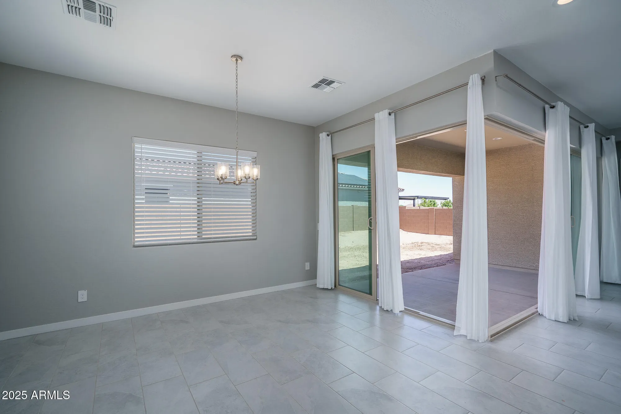 Property Slideshow image 20 of 55 | 17144 w mariposa grande, Surprise, AZ, 85387
