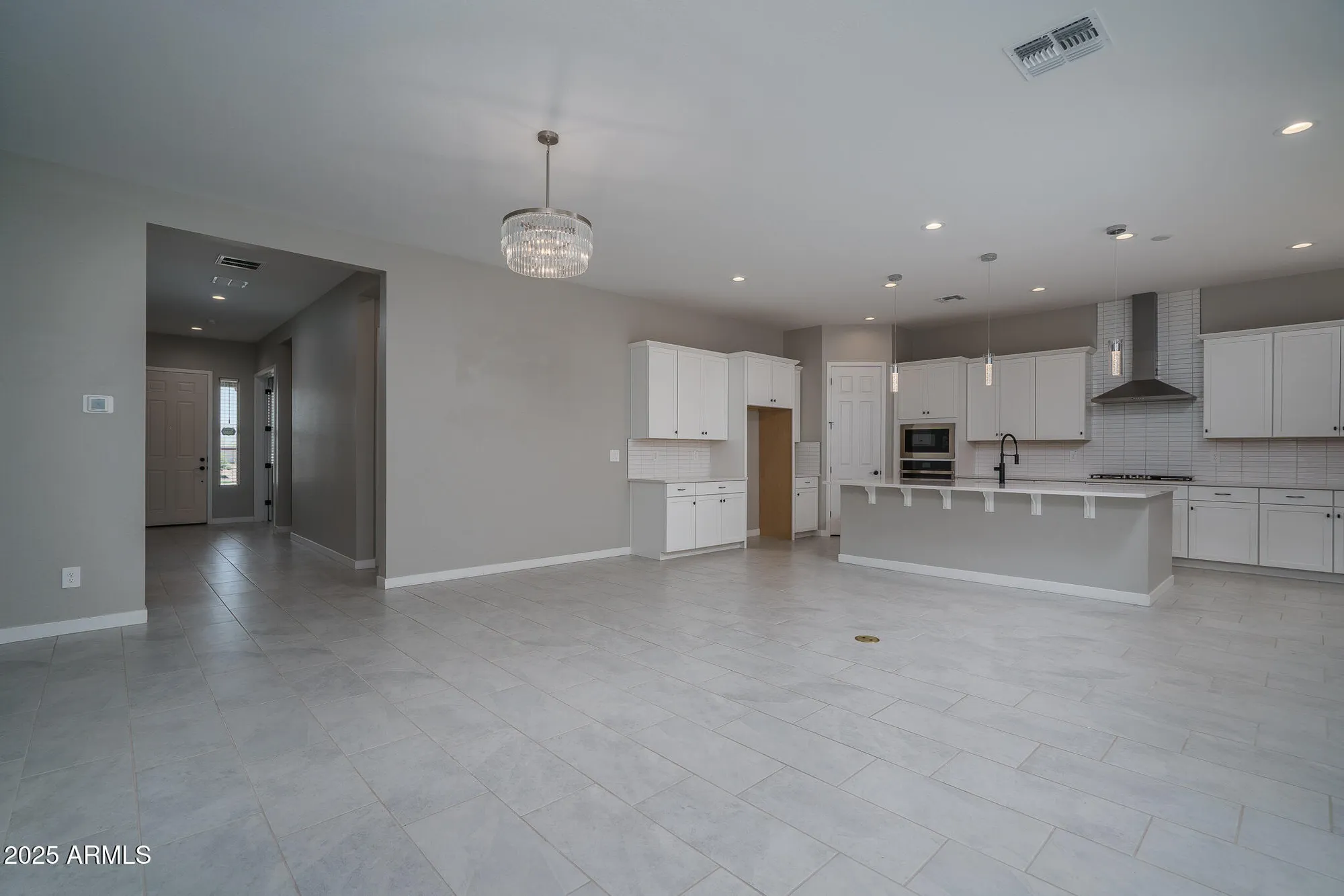 Property Slideshow image 12 of 55 | 17144 w mariposa grande, Surprise, AZ, 85387