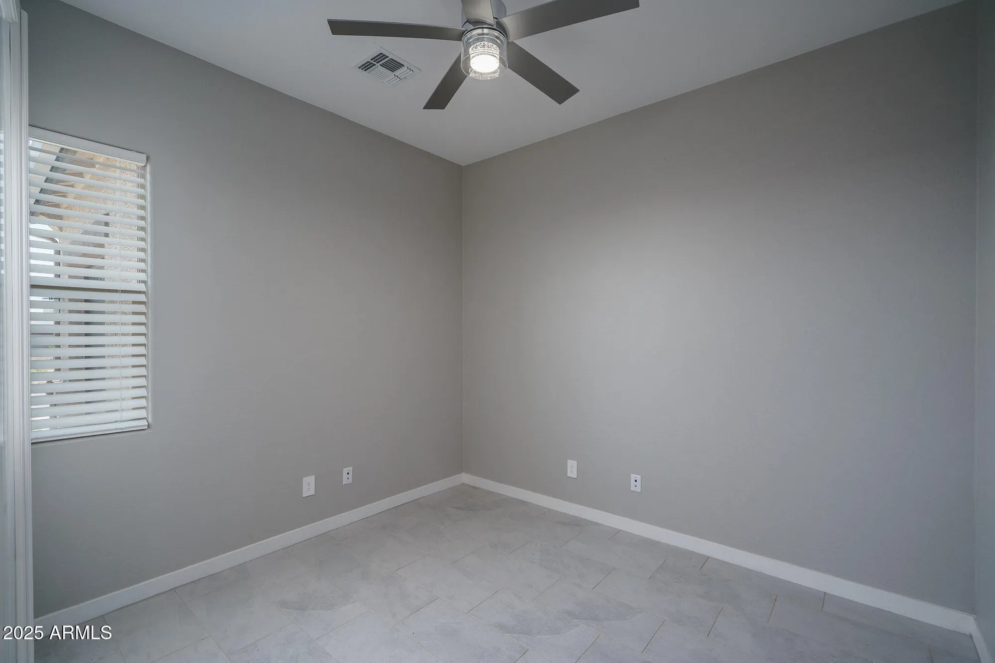 Property Slideshow image 29 of 55 | 17144 w mariposa grande, Surprise, AZ, 85387