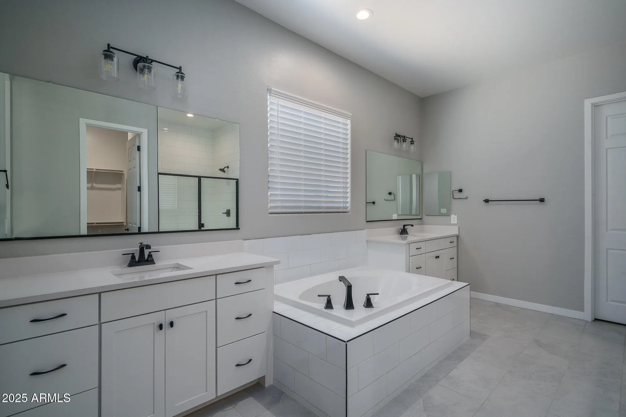 Property Slideshow image 25 of 55 | 17144 w mariposa grande, Surprise, AZ, 85387