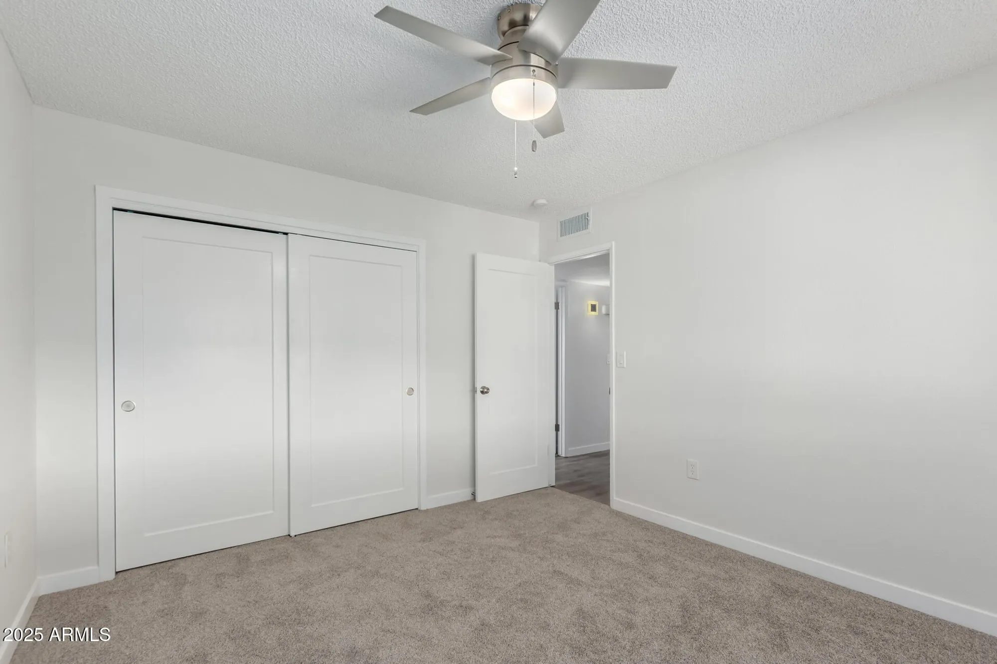 Property Slideshow image 14 of 31 | 10166 w cinnebar ave, Sun City, AZ, 85351