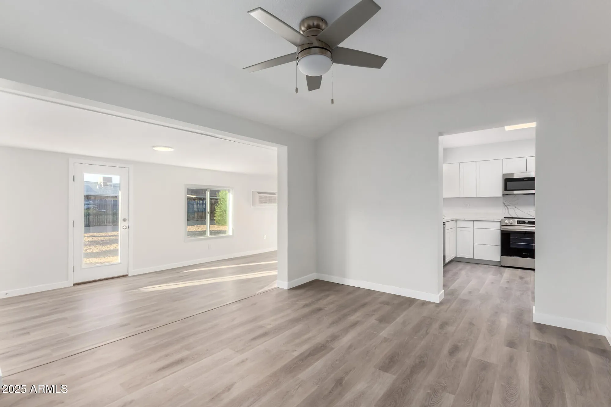 Property Slideshow image 19 of 31 | 10166 w cinnebar ave, Sun City, AZ, 85351