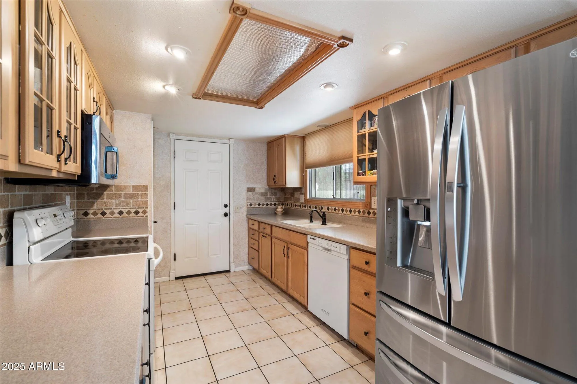 Property Slideshow image 13 of 30 | 13234 w shadow hills dr, Sun City West, AZ, 85375