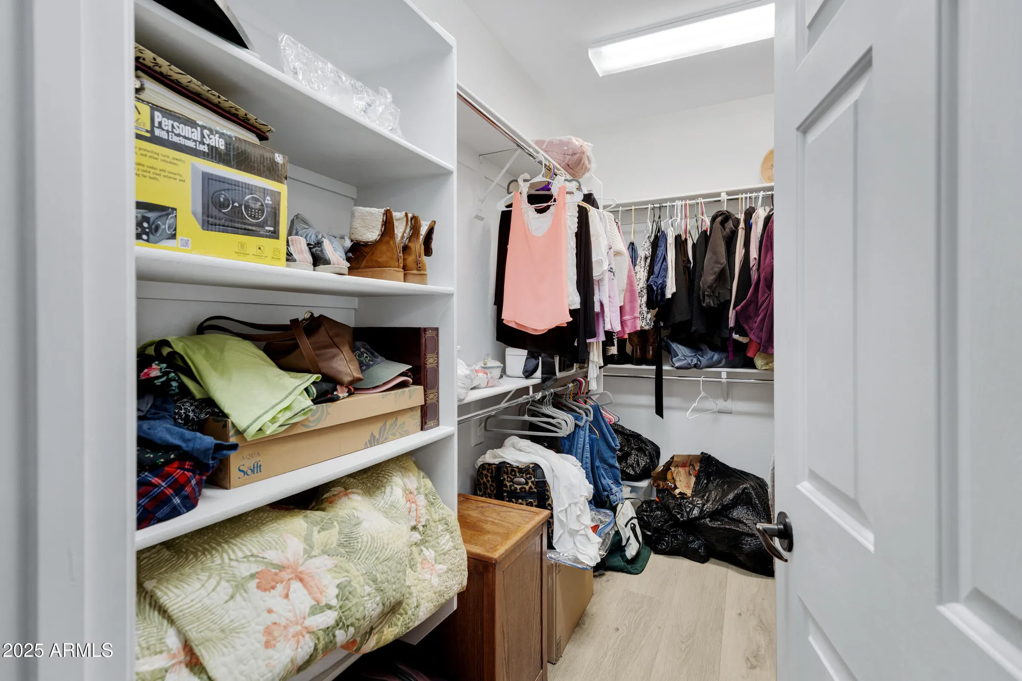 Property Slideshow image 25 of 35 | 307 w twin peaks pkwy, San Tan Valley, AZ, 85143