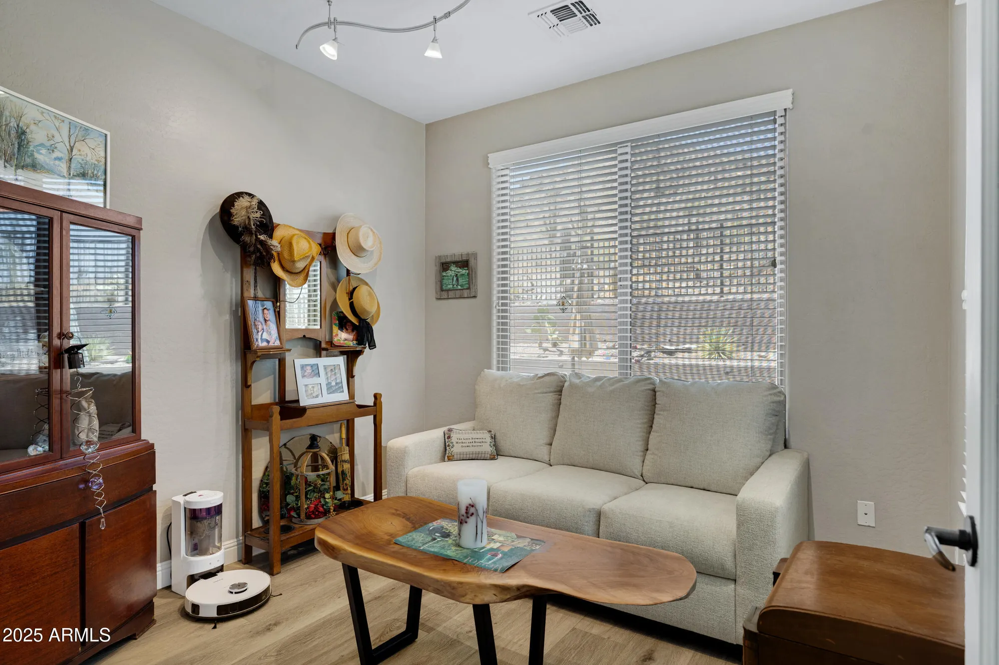 Property Slideshow image 17 of 35 | 307 w twin peaks pkwy, San Tan Valley, AZ, 85143