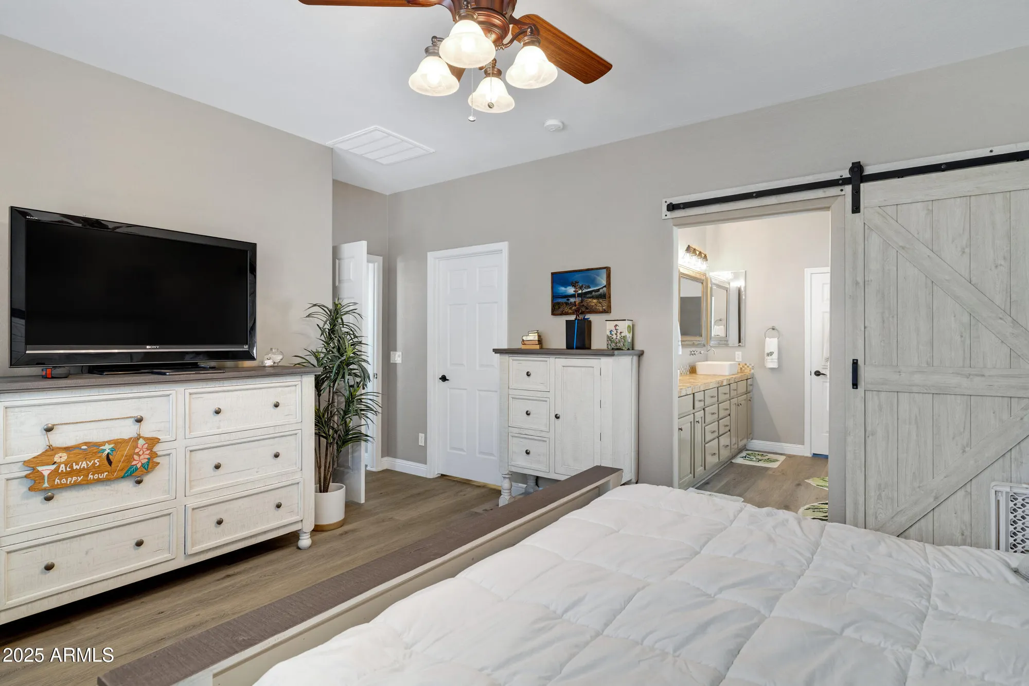 Property Slideshow image 24 of 35 | 307 w twin peaks pkwy, San Tan Valley, AZ, 85143