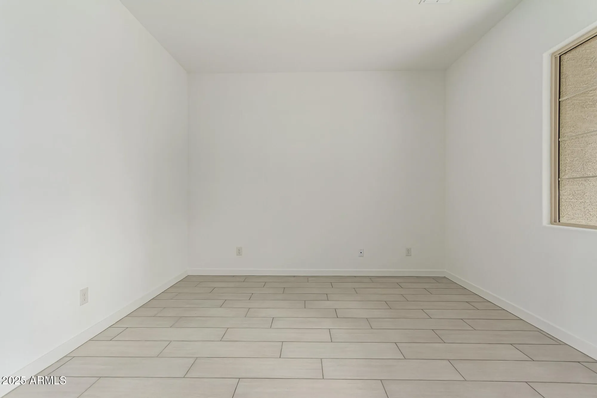 Property Slideshow image 13 of 48 | 24075 n 171st dr, Surprise, AZ, 85387