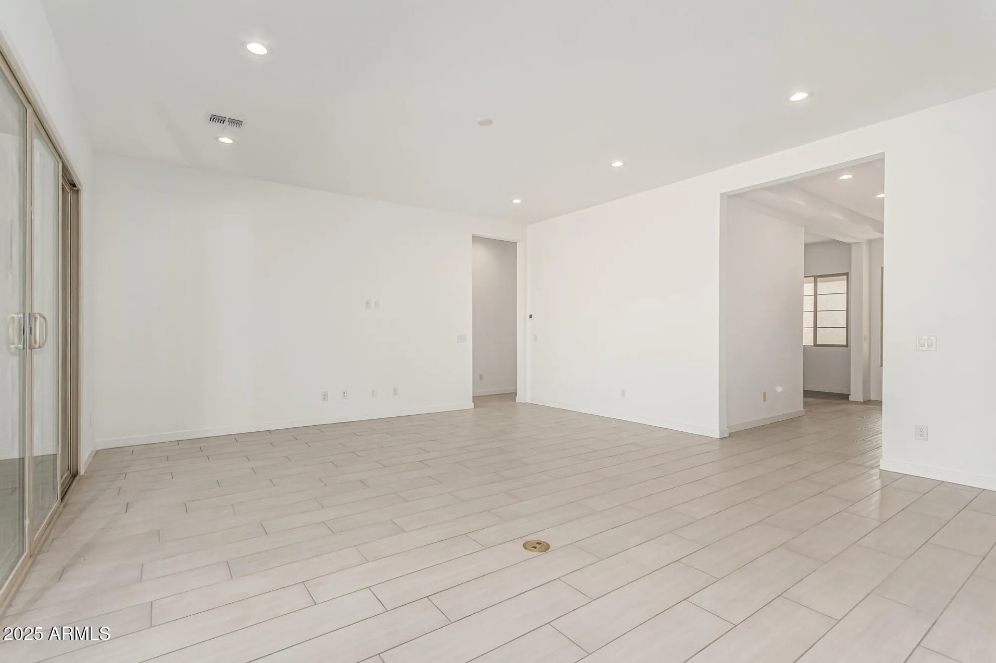 Property Slideshow image 16 of 48 | 24075 n 171st dr, Surprise, AZ, 85387