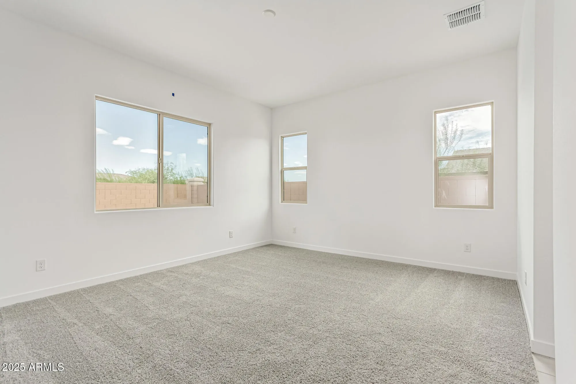 Property Slideshow image 18 of 48 | 24075 n 171st dr, Surprise, AZ, 85387