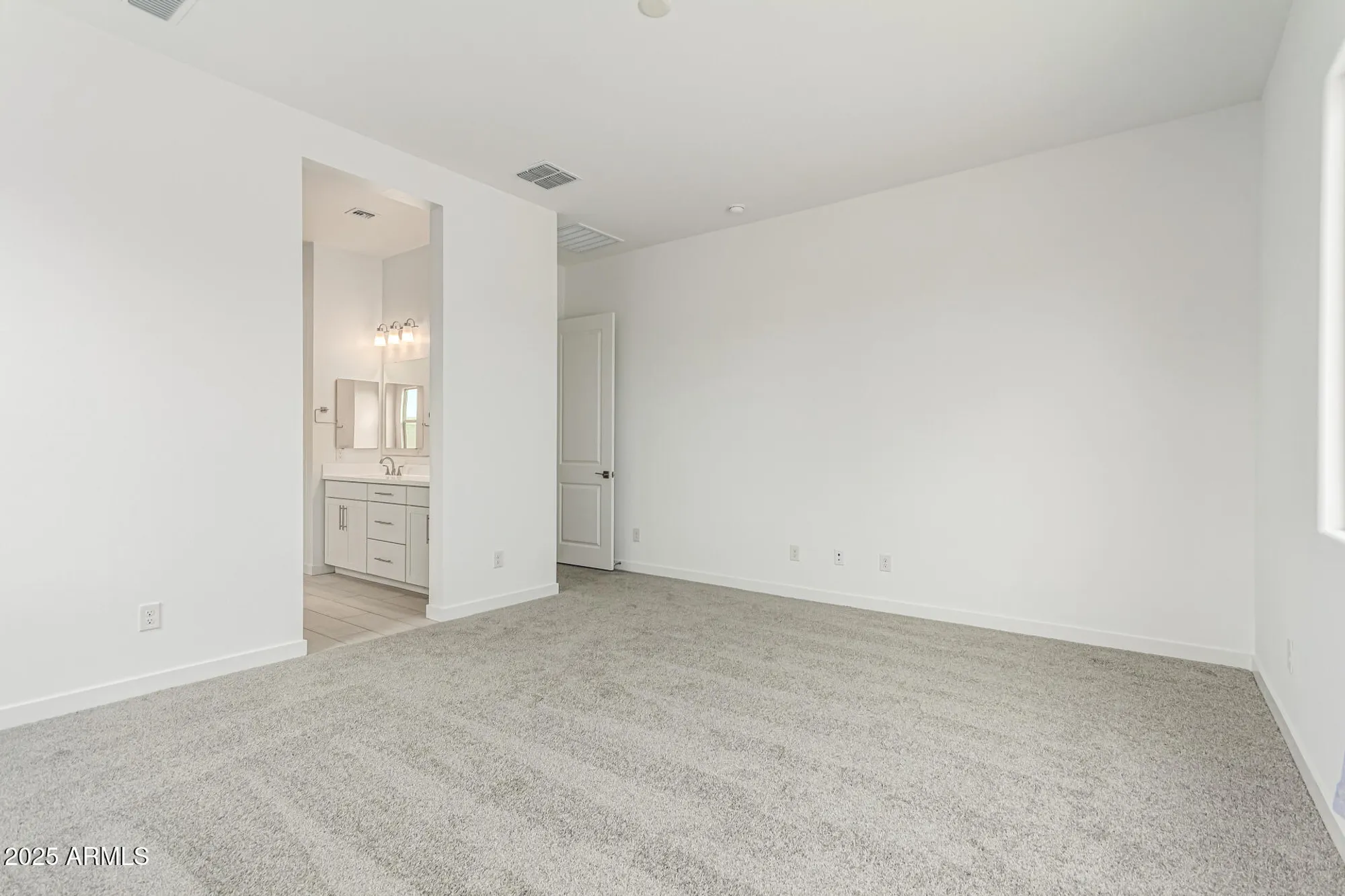 Property Slideshow image 19 of 48 | 24075 n 171st dr, Surprise, AZ, 85387