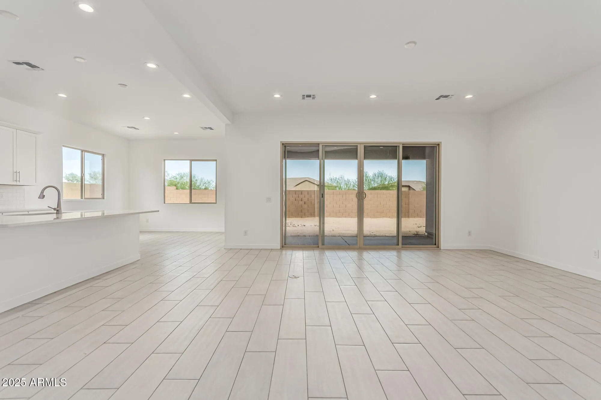 Property Slideshow image 8 of 48 | 24075 n 171st dr, Surprise, AZ, 85387