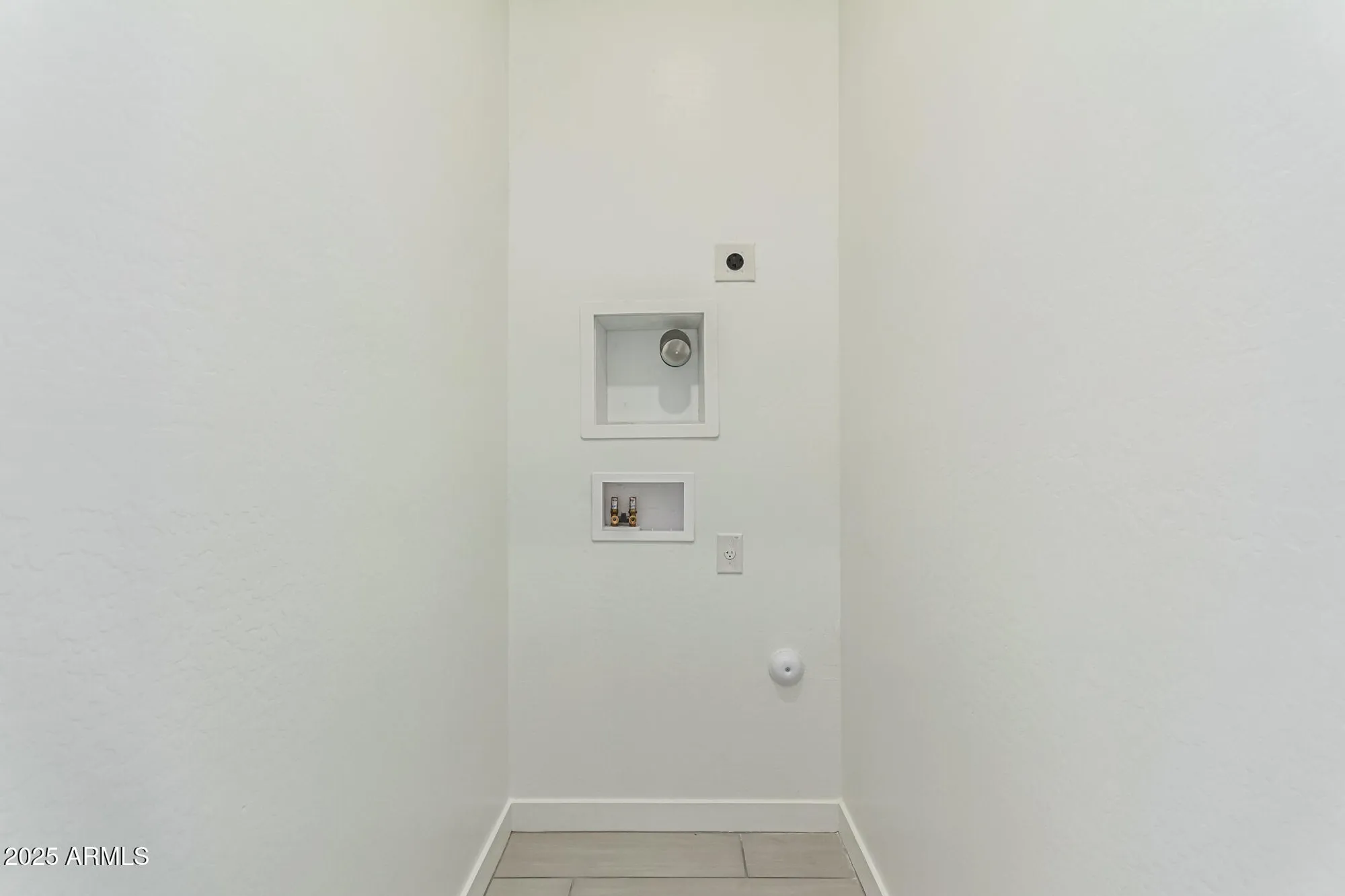 Property Slideshow image 35 of 48 | 24075 n 171st dr, Surprise, AZ, 85387