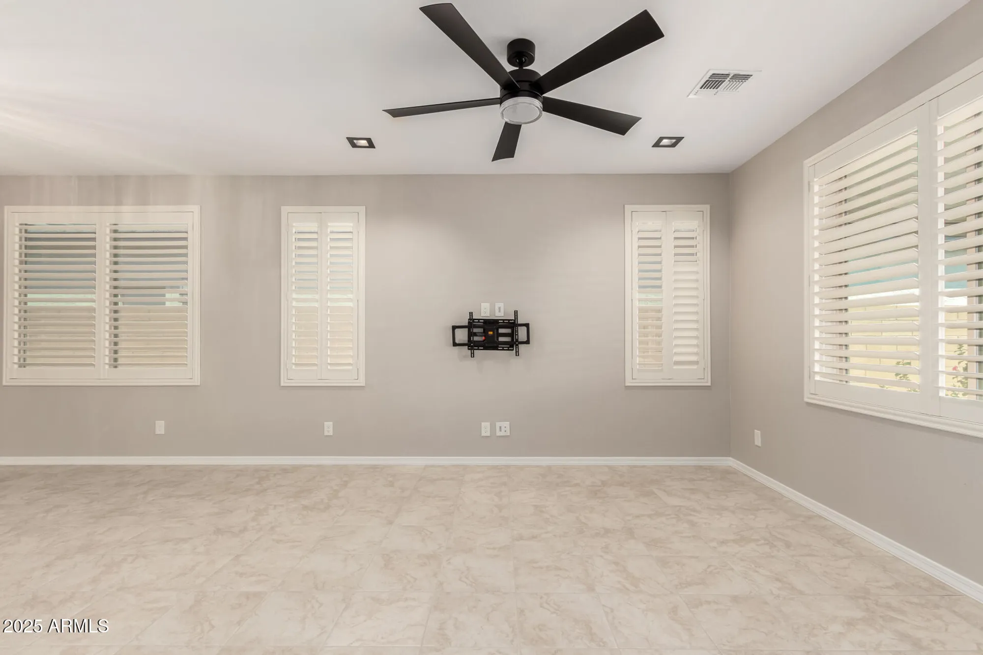 Property Slideshow image 20 of 59 | 1541 w camina buena vis, San Tan Valley, AZ, 85140