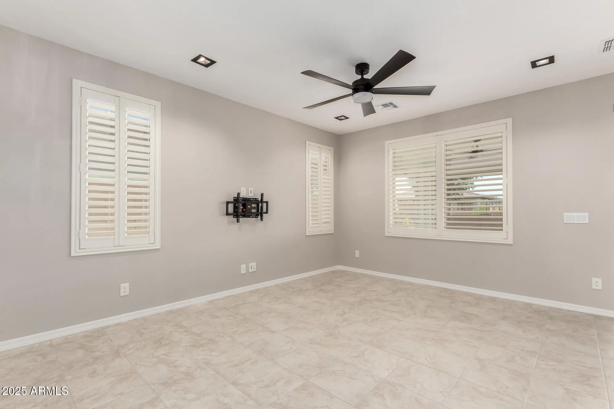 Property Slideshow image 19 of 59 | 1541 w camina buena vis, San Tan Valley, AZ, 85140