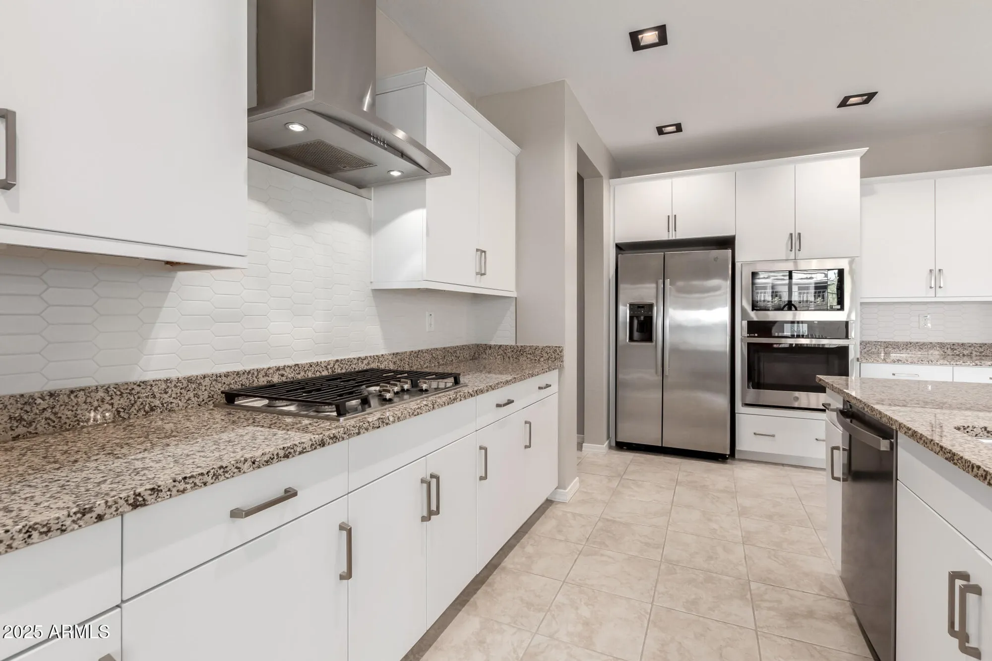 Property Slideshow image 7 of 59 | 1541 w camina buena vis, San Tan Valley, AZ, 85140