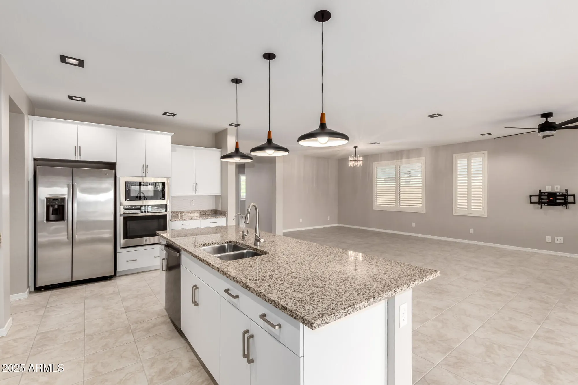 Property Slideshow image 8 of 59 | 1541 w camina buena vis, San Tan Valley, AZ, 85140