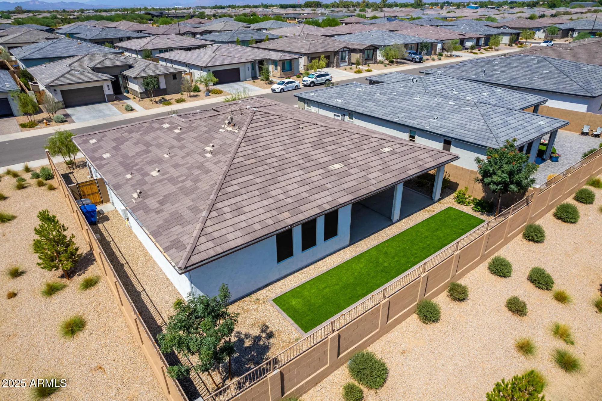 Property Slideshow image 4 of 59 | 1541 w camina buena vis, San Tan Valley, AZ, 85140