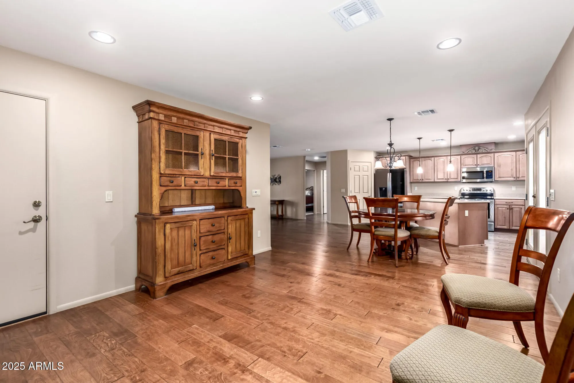 Property Slideshow image 13 of 46 | 9321 w willowbrook dr, Sun City, AZ, 85373