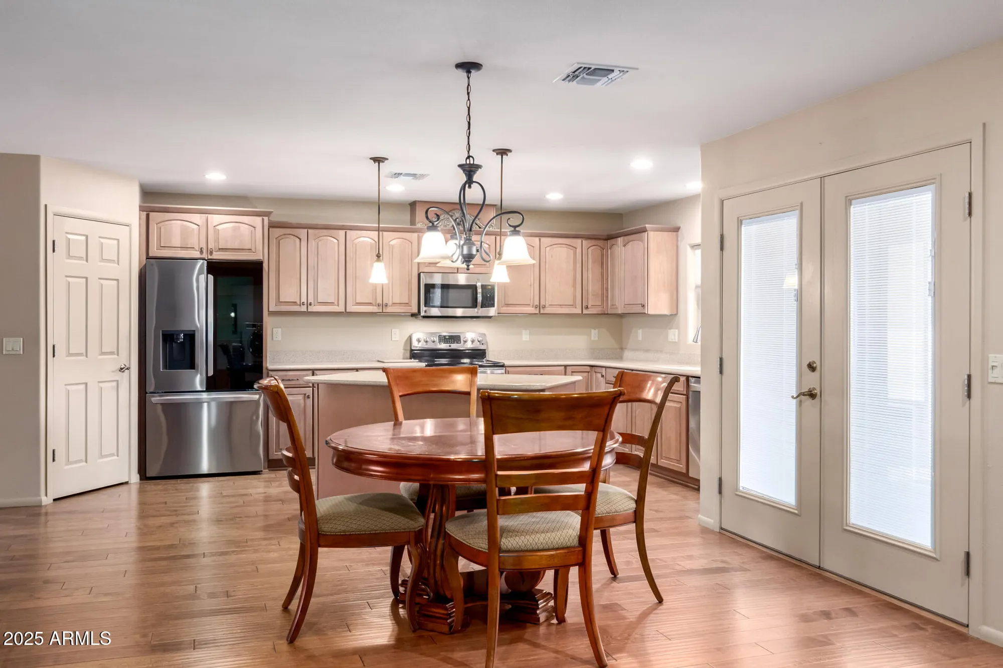 Property Slideshow image 14 of 46 | 9321 w willowbrook dr, Sun City, AZ, 85373