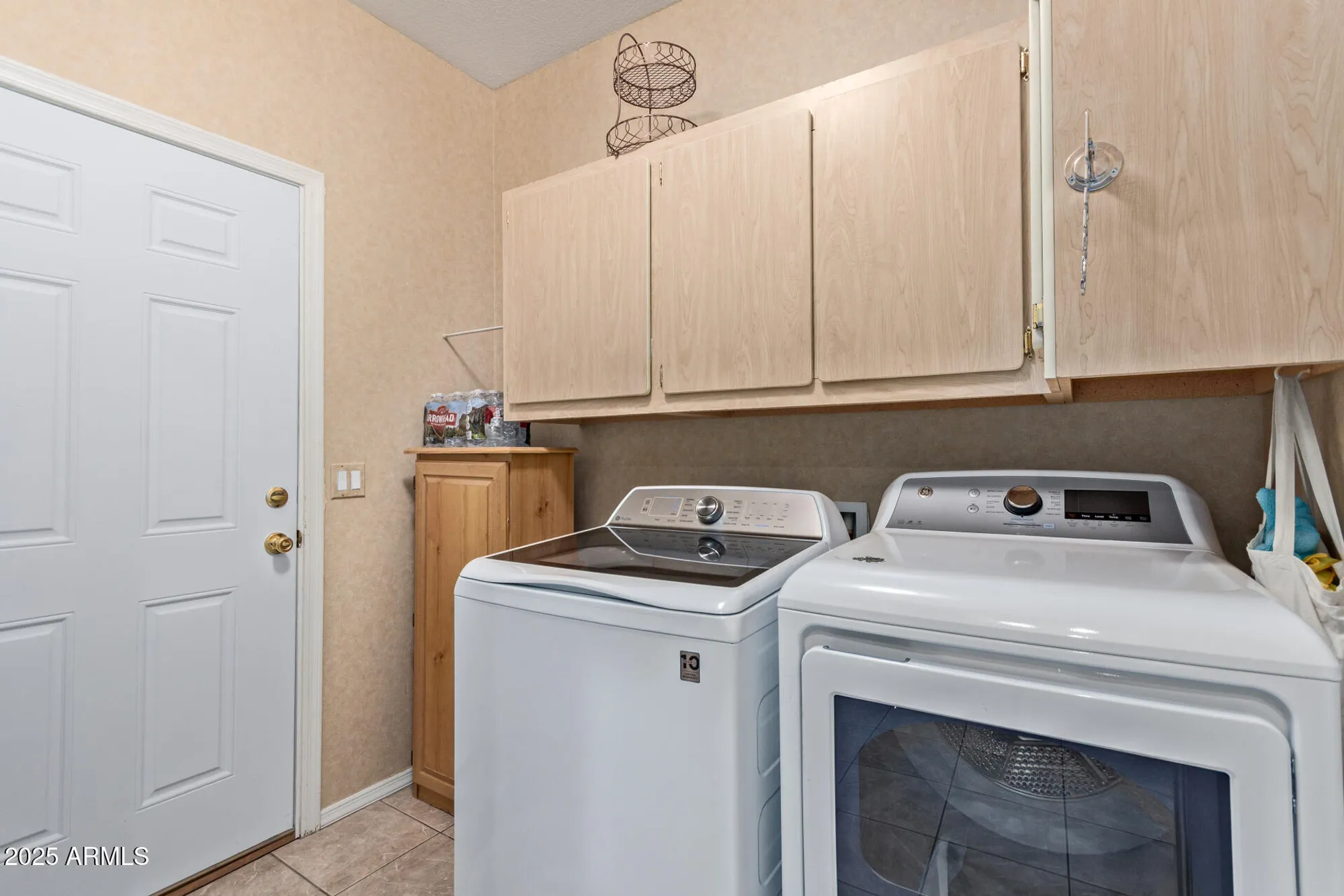 Property Slideshow image 23 of 34 | 2101 s yellow wood 77, Mesa, AZ, 85209