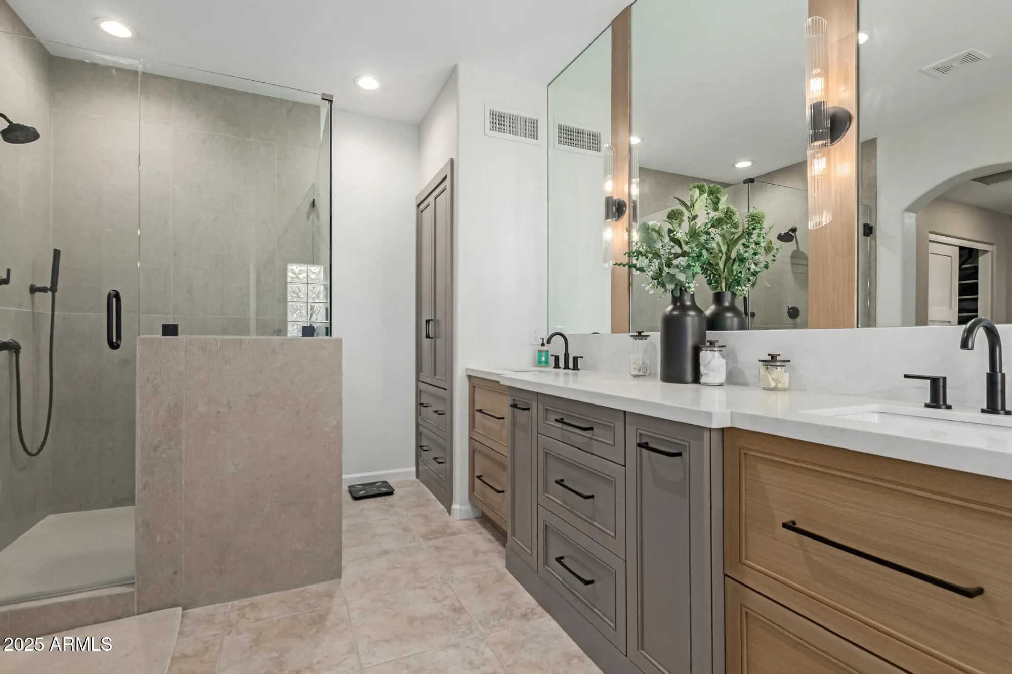 Property Slideshow image 23 of 49 | 3211 n couples dr, Goodyear, AZ, 85395