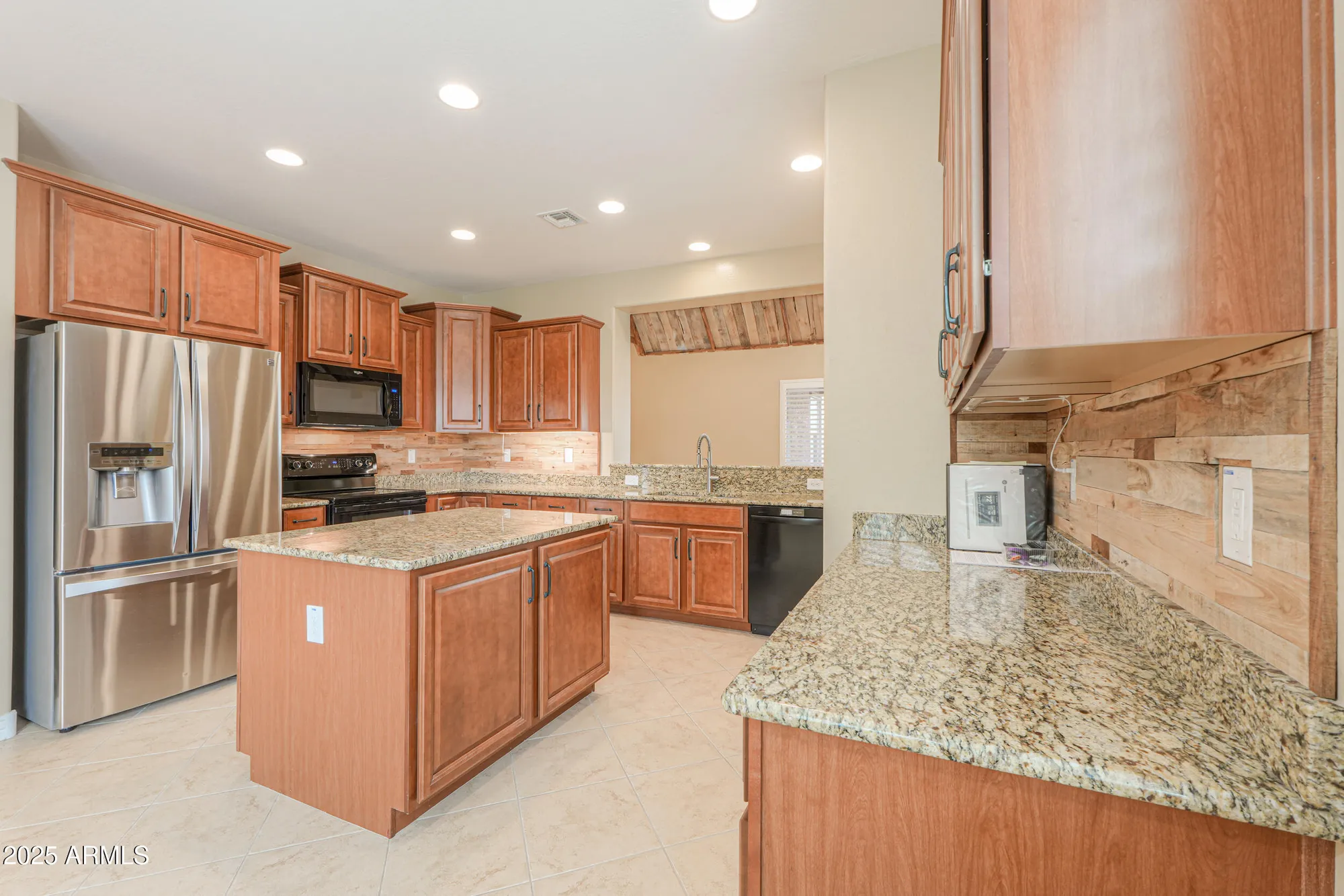 Property Slideshow image 6 of 64 | 2610 e san mateo dr, Casa Grande, AZ, 85194