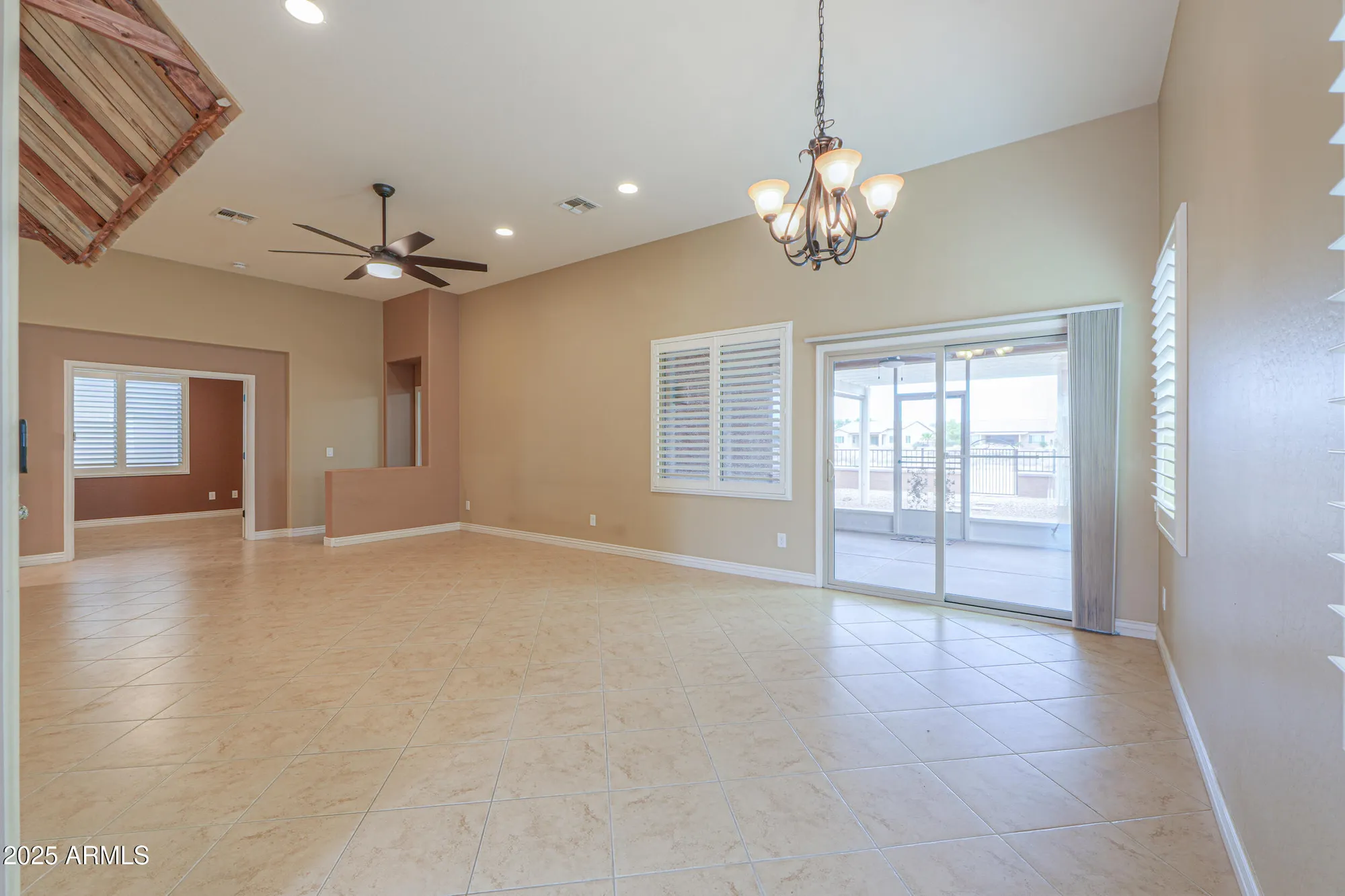 Property Slideshow image 12 of 64 | 2610 e san mateo dr, Casa Grande, AZ, 85194