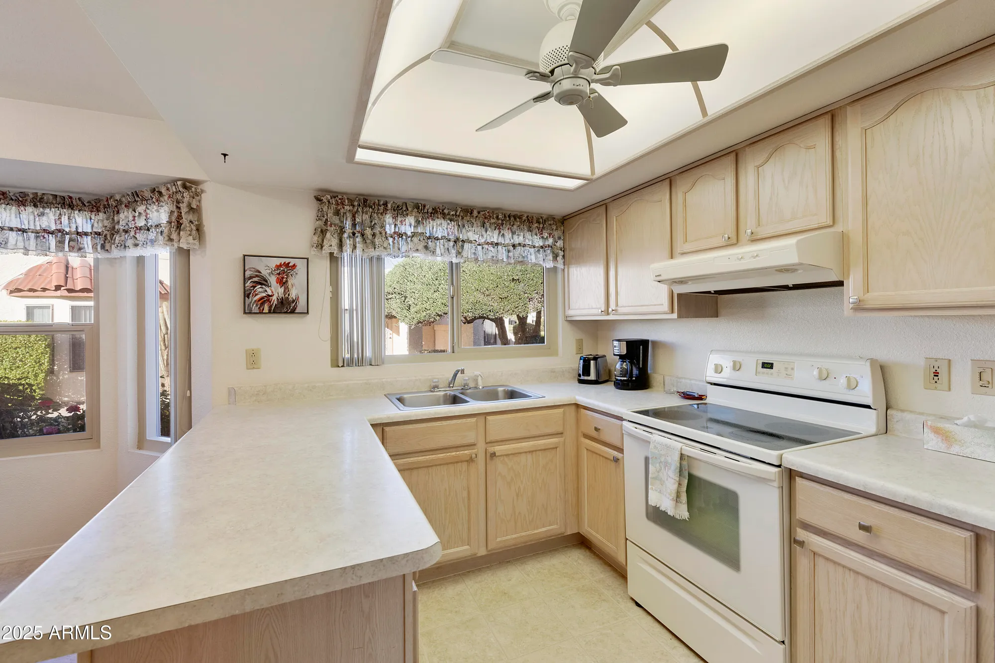 Property Slideshow image 6 of 37 | 649 s arrowwood way, Mesa, AZ, 85208