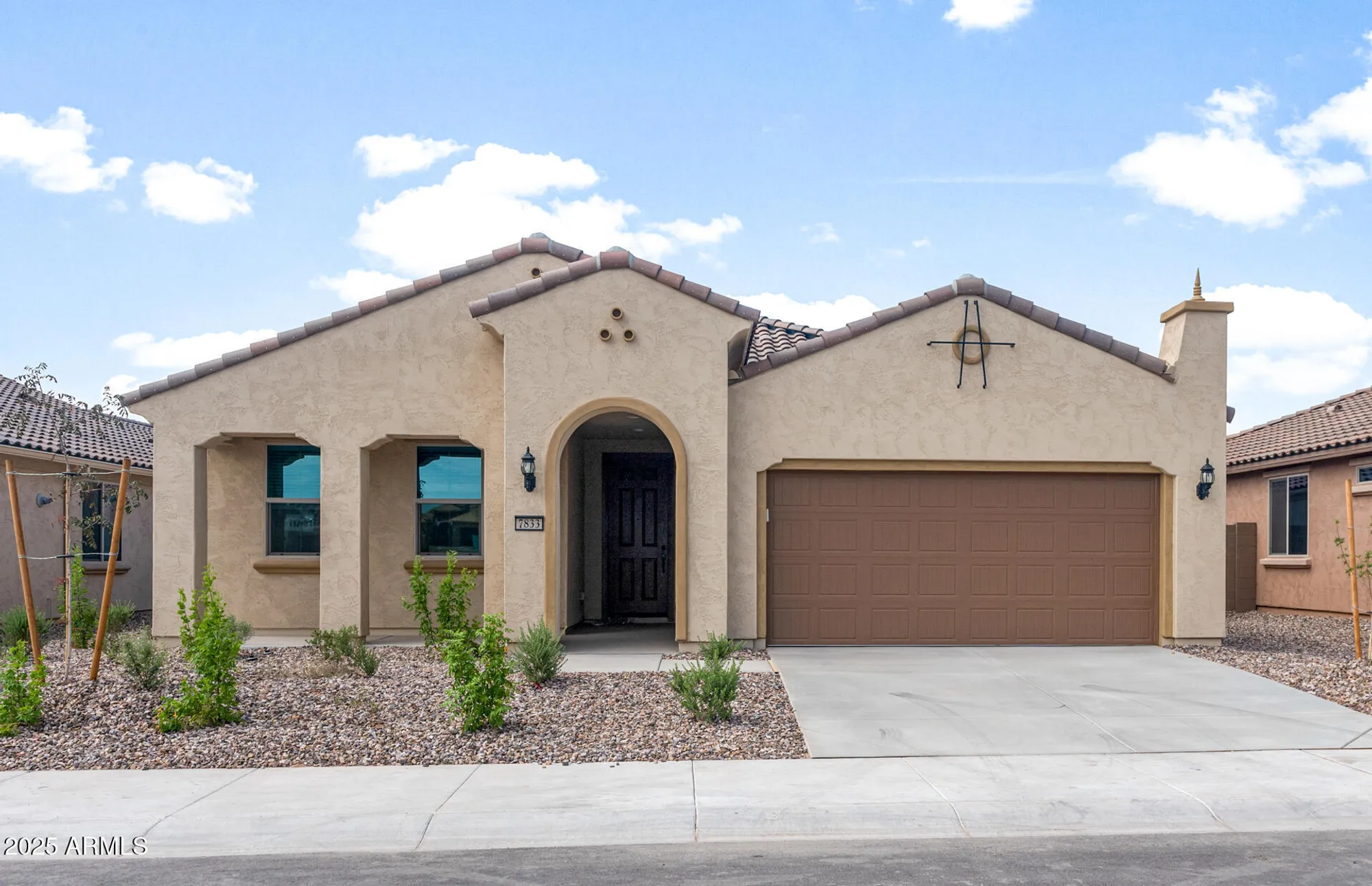 Property Slideshow image 1 of 27 | 7833 w cactus wren way, Florence, AZ, 85132
