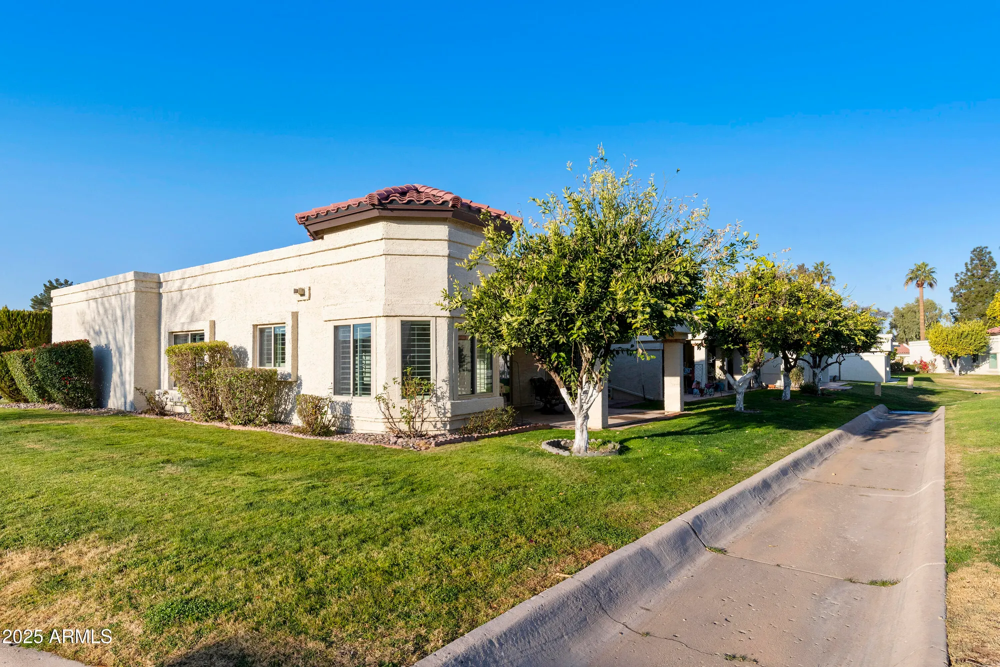 Property Slideshow image 18 of 37 | 663 s saguaro way, Mesa, AZ, 85208