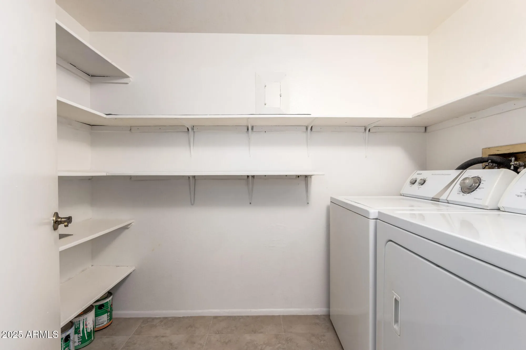 Property Slideshow image 14 of 31 | 7950 e camelback rd, Scottsdale, AZ, 85251