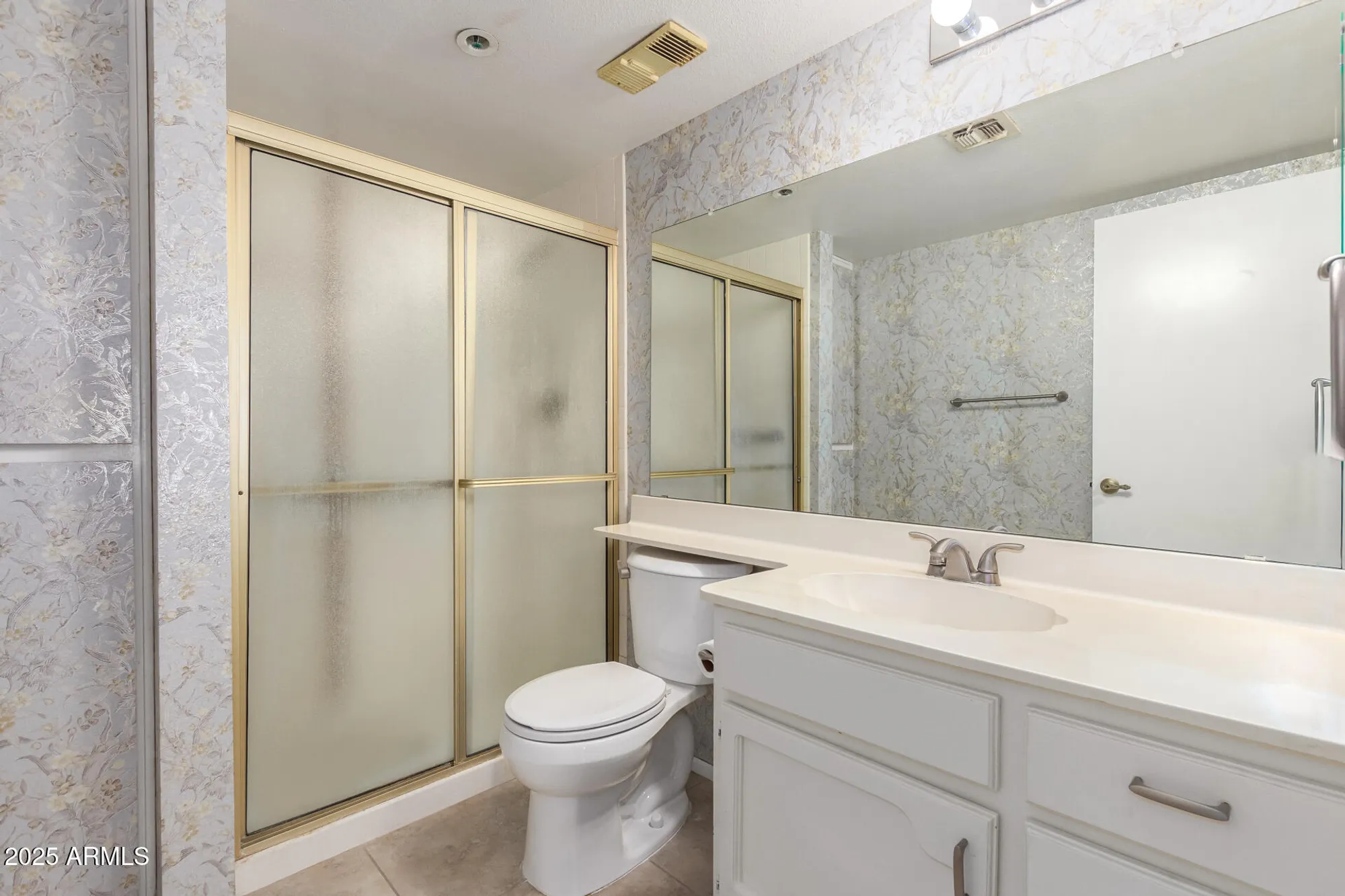 Property Slideshow image 22 of 31 | 7950 e camelback rd, Scottsdale, AZ, 85251