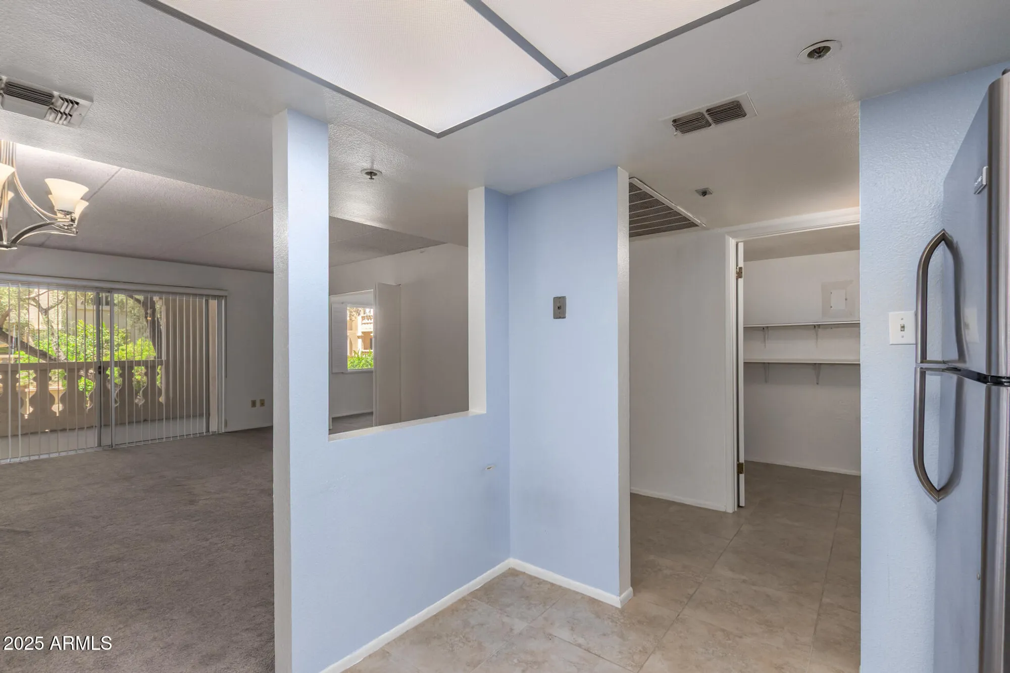 Property Slideshow image 13 of 31 | 7950 e camelback rd, Scottsdale, AZ, 85251