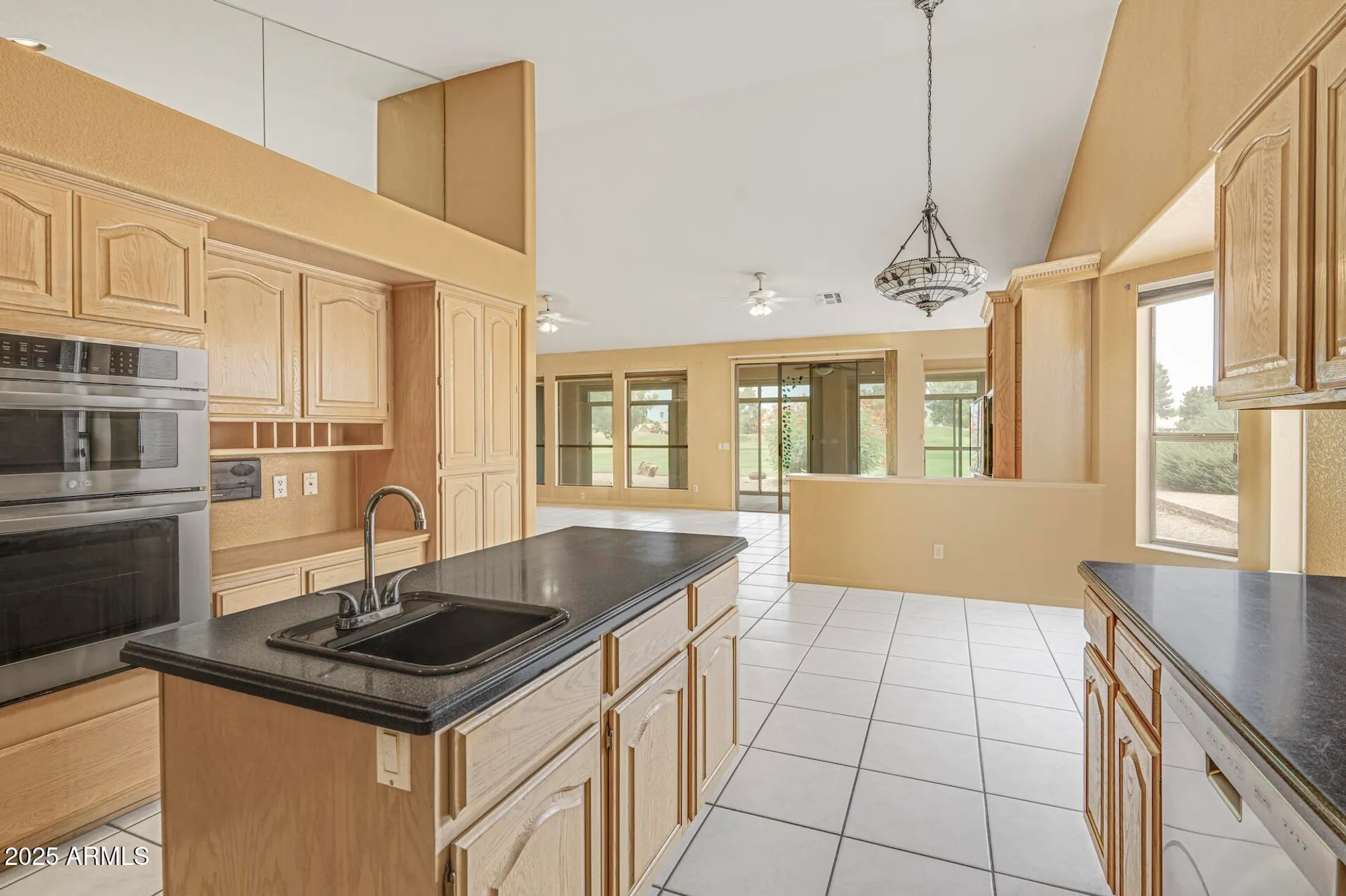 Property Slideshow image 10 of 35 | 402 w beechnut pl, Chandler, AZ, 85248