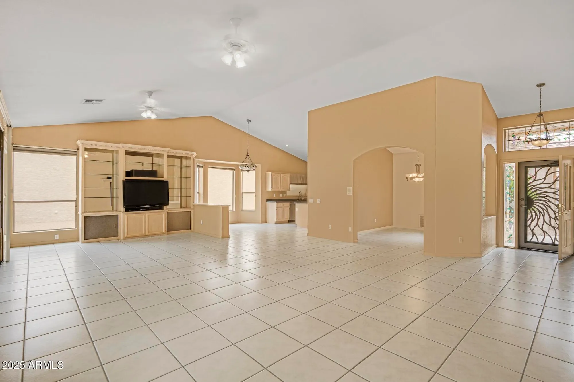 Property Slideshow image 5 of 35 | 402 w beechnut pl, Chandler, AZ, 85248
