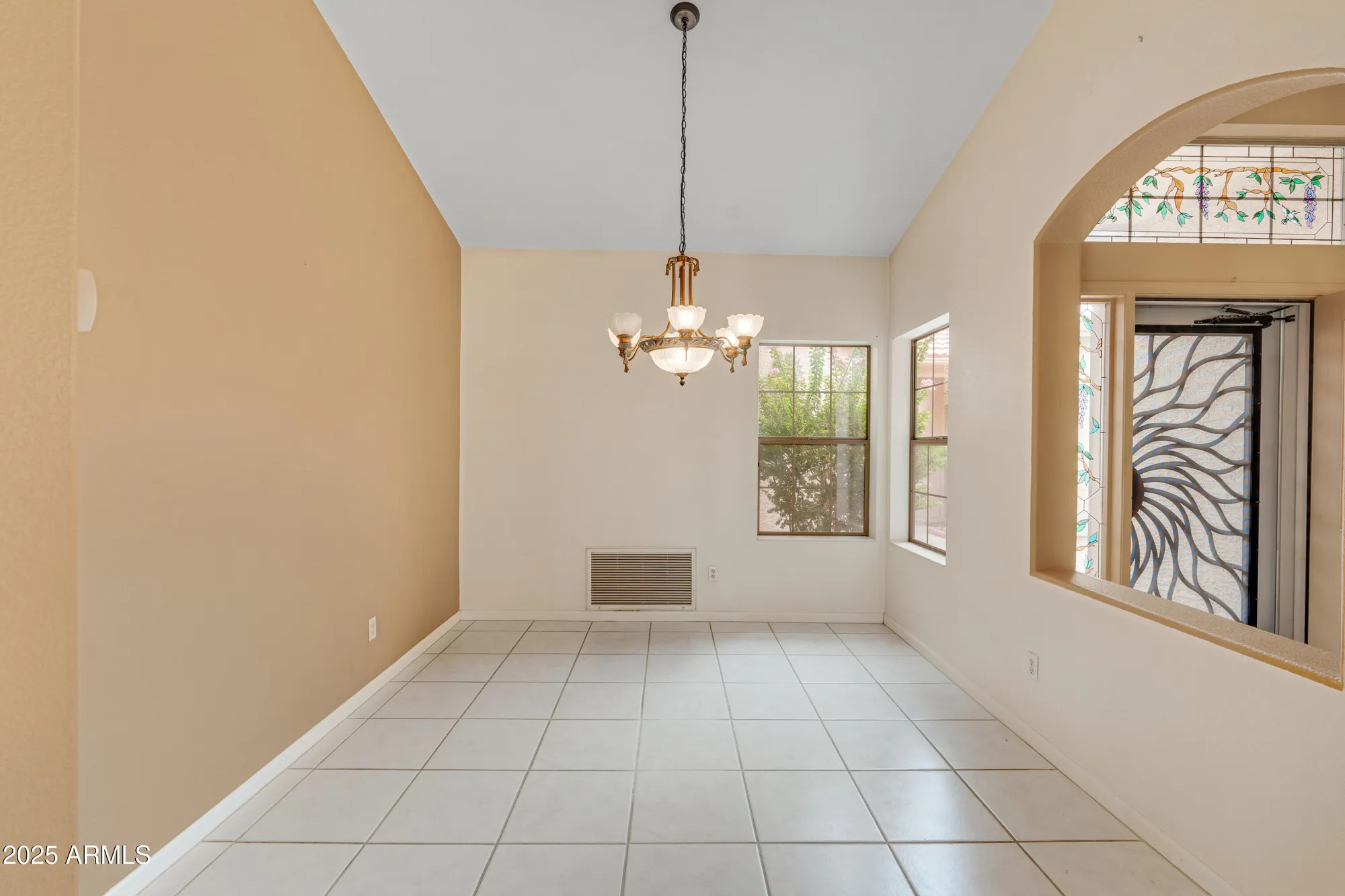 Property Slideshow image 11 of 35 | 402 w beechnut pl, Chandler, AZ, 85248