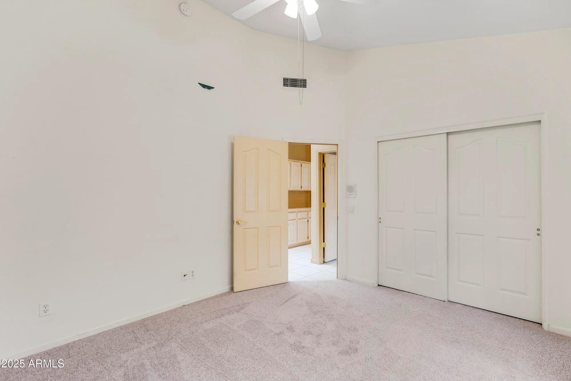 Property Slideshow image 19 of 35 | 402 w beechnut pl, Chandler, AZ, 85248