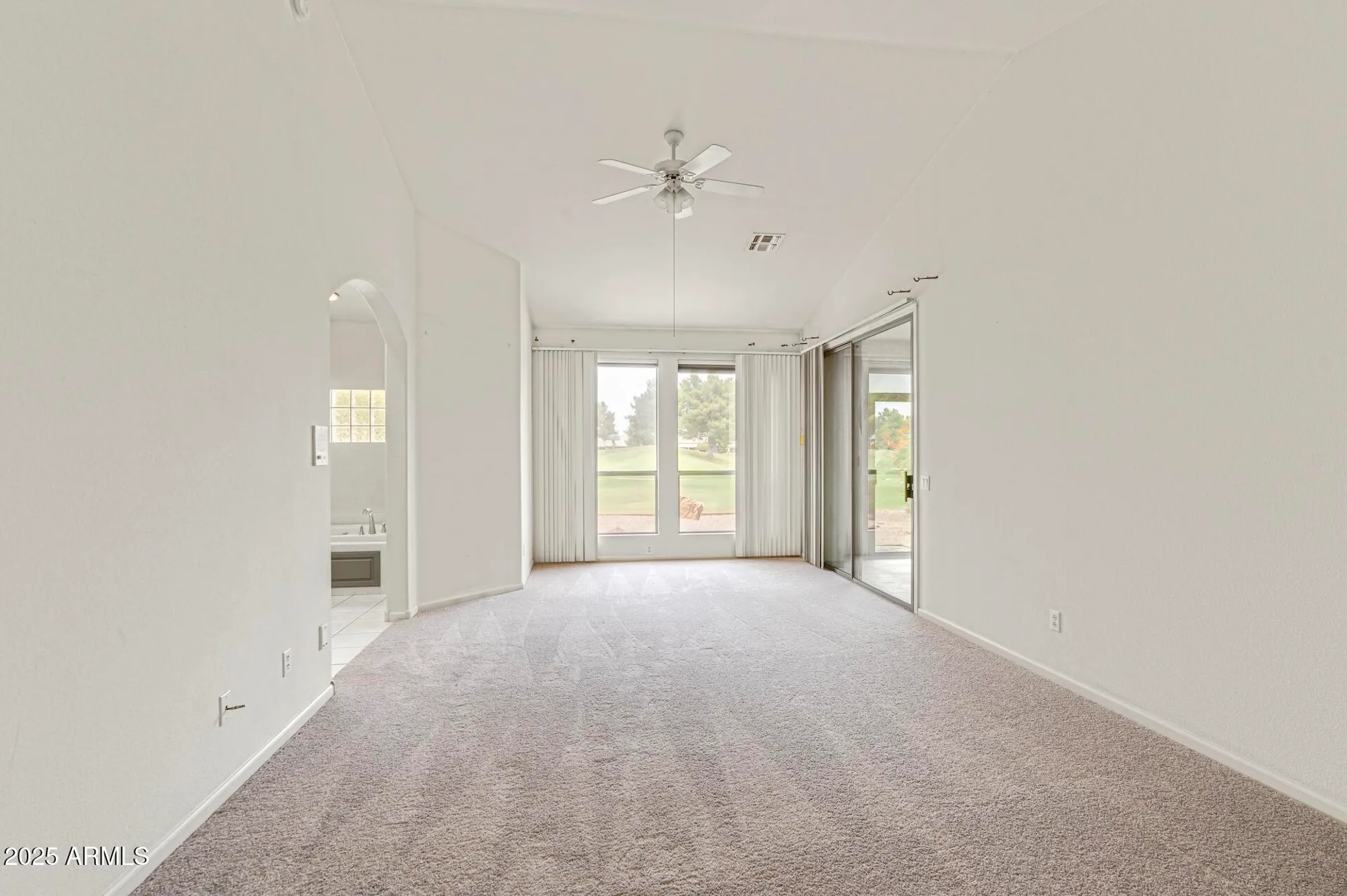 Property Slideshow image 13 of 35 | 402 w beechnut pl, Chandler, AZ, 85248