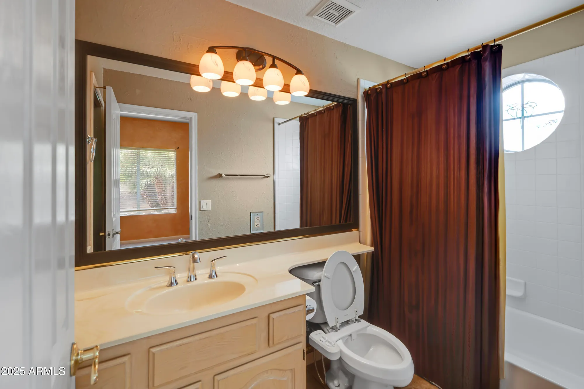 Property Slideshow image 24 of 35 | 402 w beechnut pl, Chandler, AZ, 85248