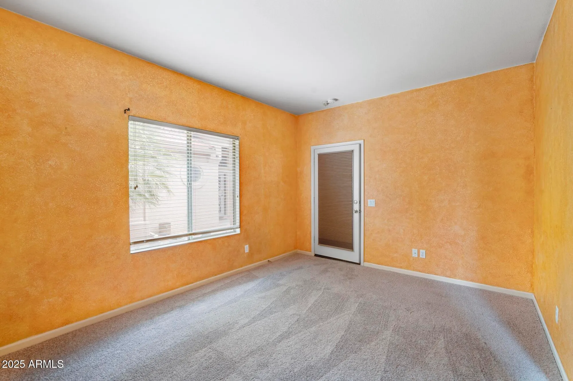 Property Slideshow image 22 of 35 | 402 w beechnut pl, Chandler, AZ, 85248