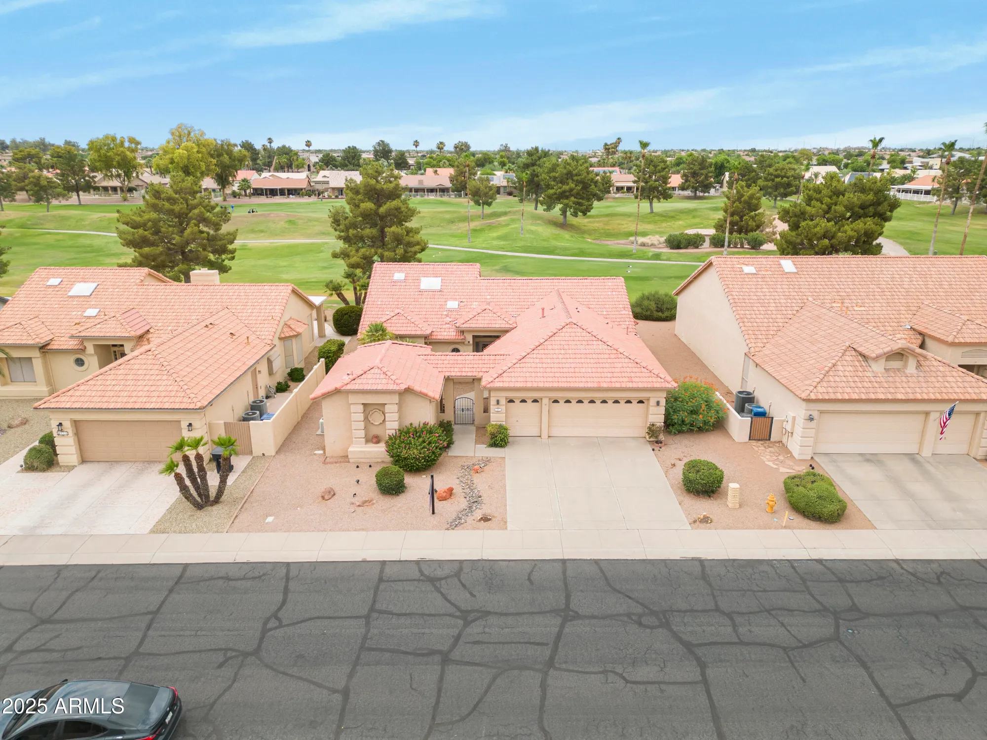 Property Slideshow image 1 of 35 | 402 w beechnut pl, Chandler, AZ, 85248