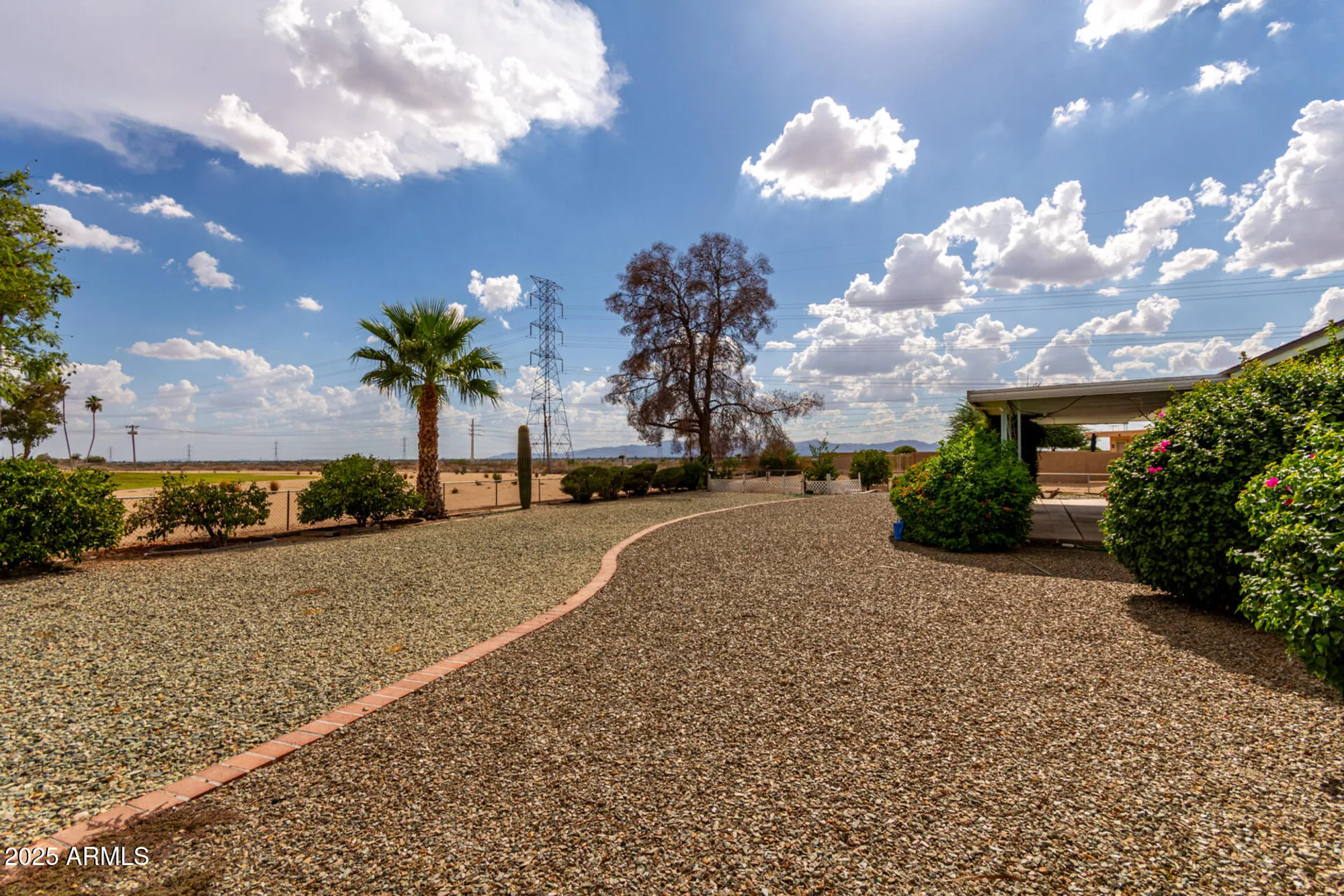 Property Slideshow image 24 of 27 | 11049 w crestbrook dr, Sun City, AZ, 85351