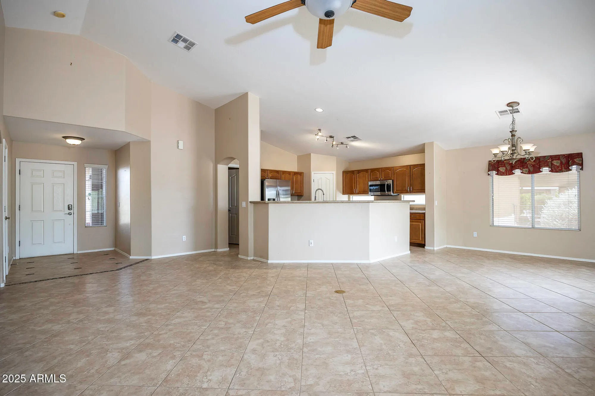 Property Slideshow image 12 of 47 | 255 n san juan trl, Casa Grande, AZ, 85194