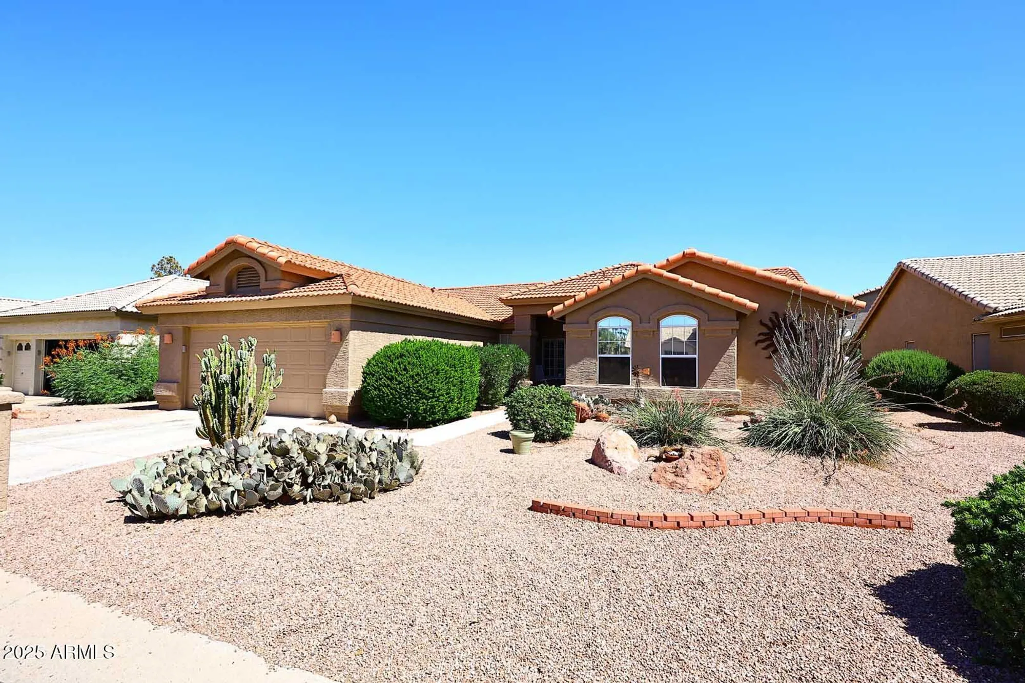 Property Slideshow image 2 of 39 | 9530 e hercules dr, Sun Lakes, AZ, 85248