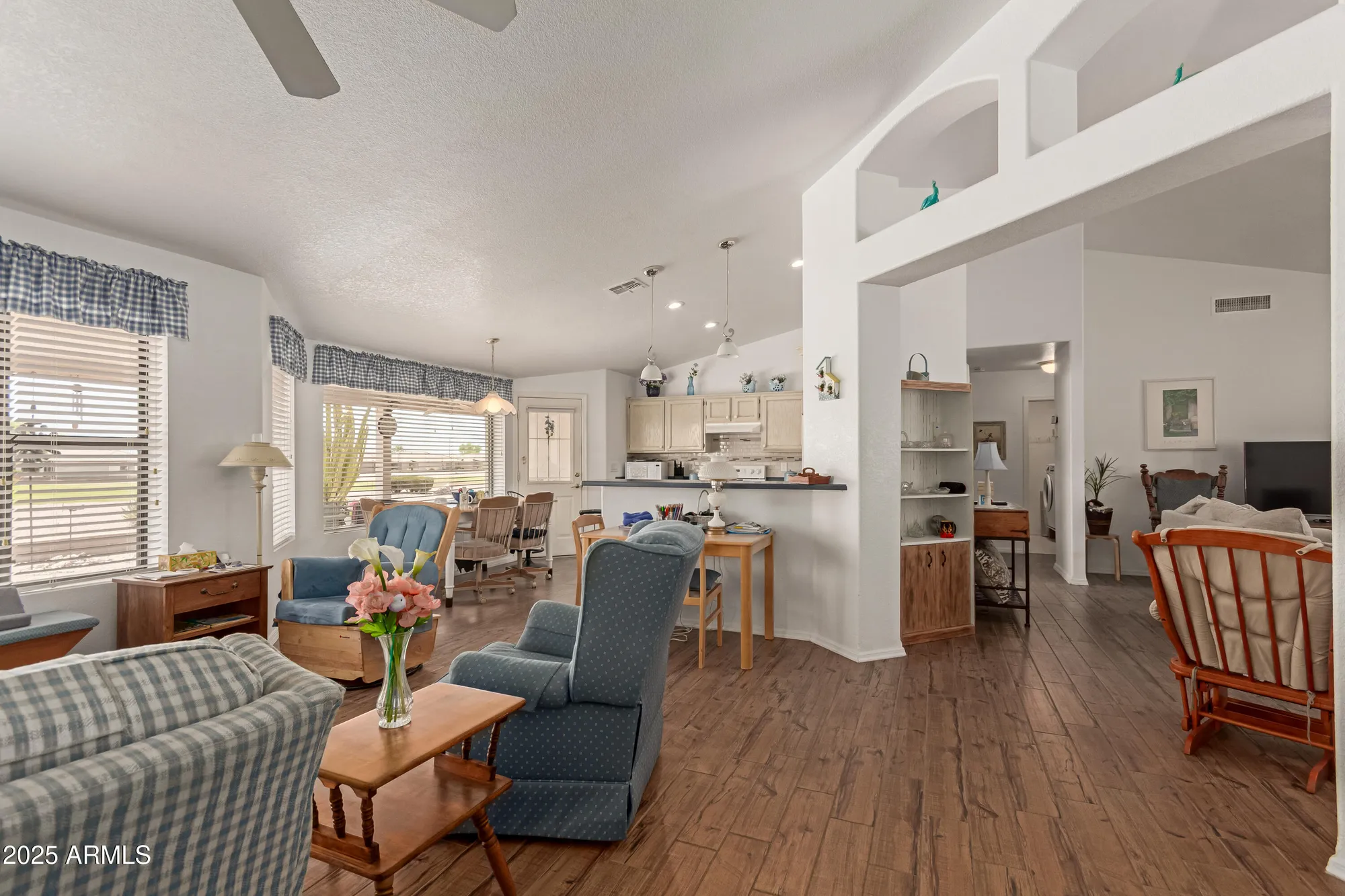 Property Slideshow image 11 of 34 | 11259 e laguna azul cir, Mesa, AZ, 85209